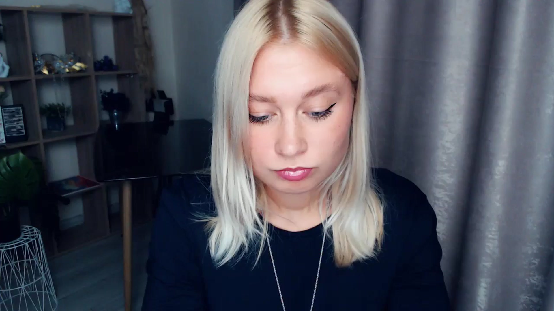 Gallery image thumbnail from Kukla_kolduna's myfreecams stream on, 10/26/2025, 17:27 image 3 of 20