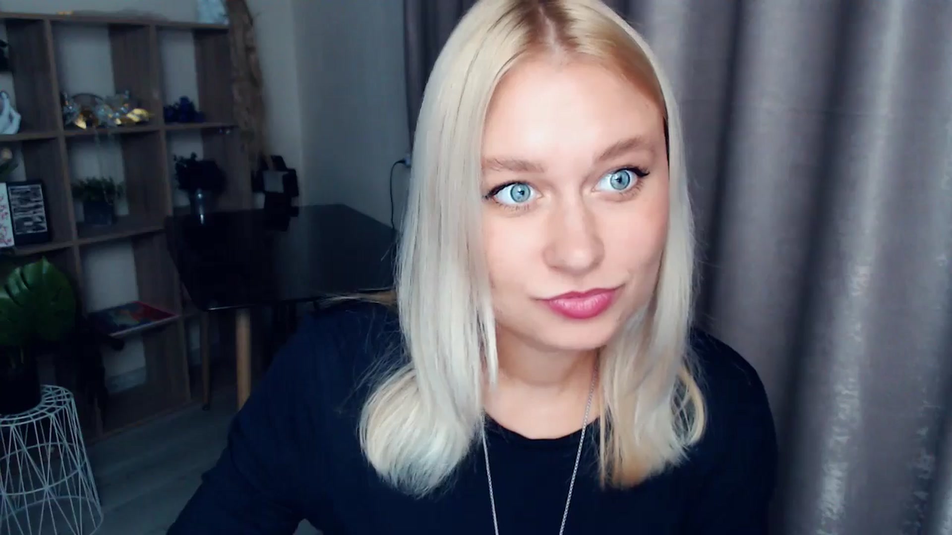 Gallery image thumbnail from Kukla_kolduna's myfreecams stream on, 10/26/2025, 19:23 image 8 of 20