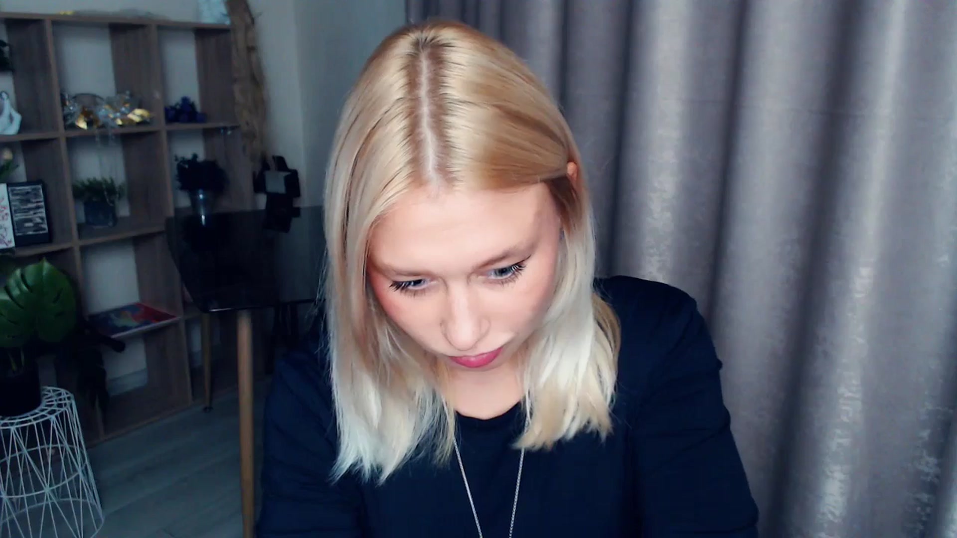 Gallery image thumbnail from Kukla_kolduna's myfreecams stream on, 10/26/2025, 19:23 image 18 of 20