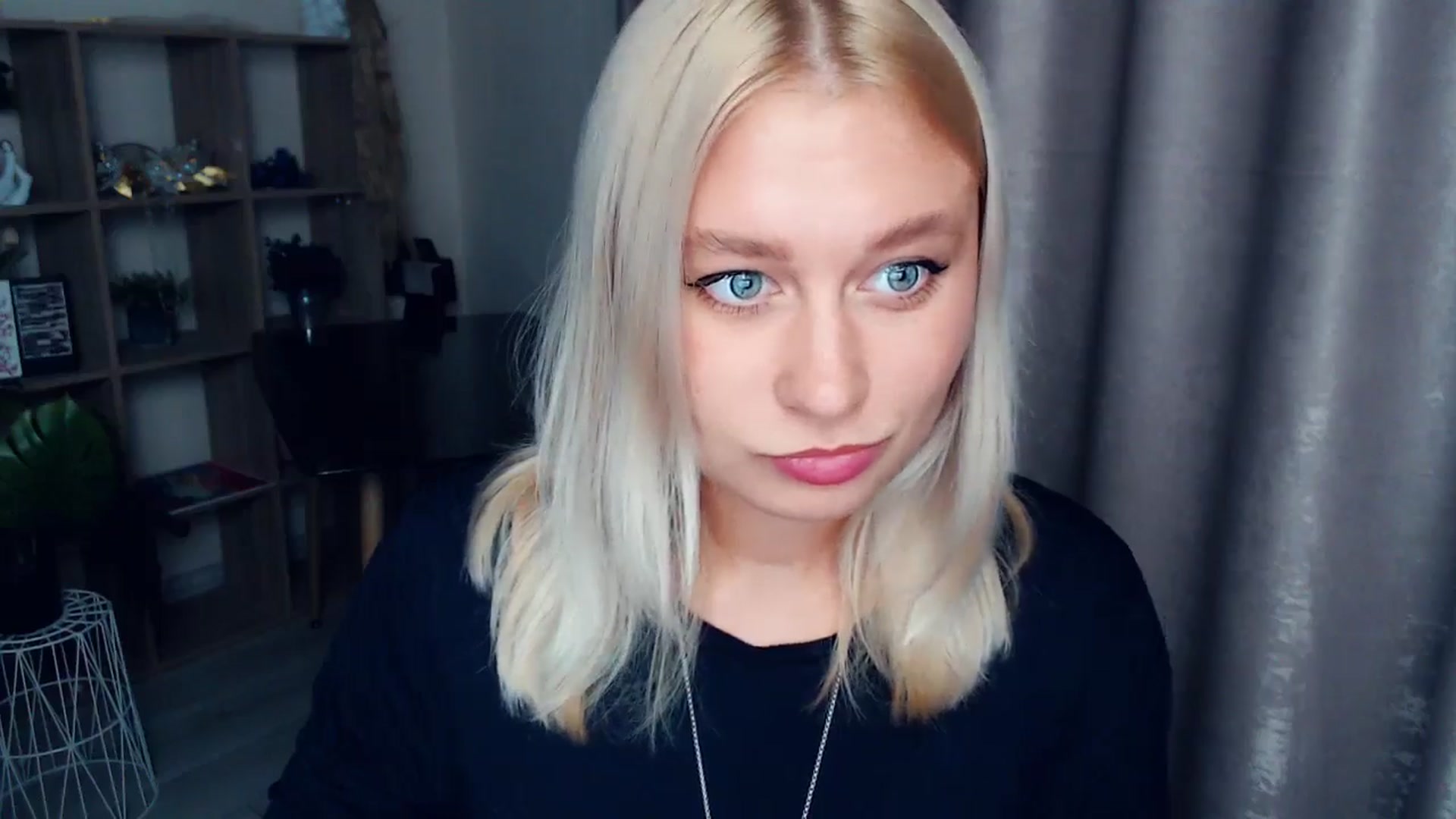 Gallery image thumbnail from Kukla_kolduna's myfreecams stream on, 10/26/2025, 19:23 image 13 of 20