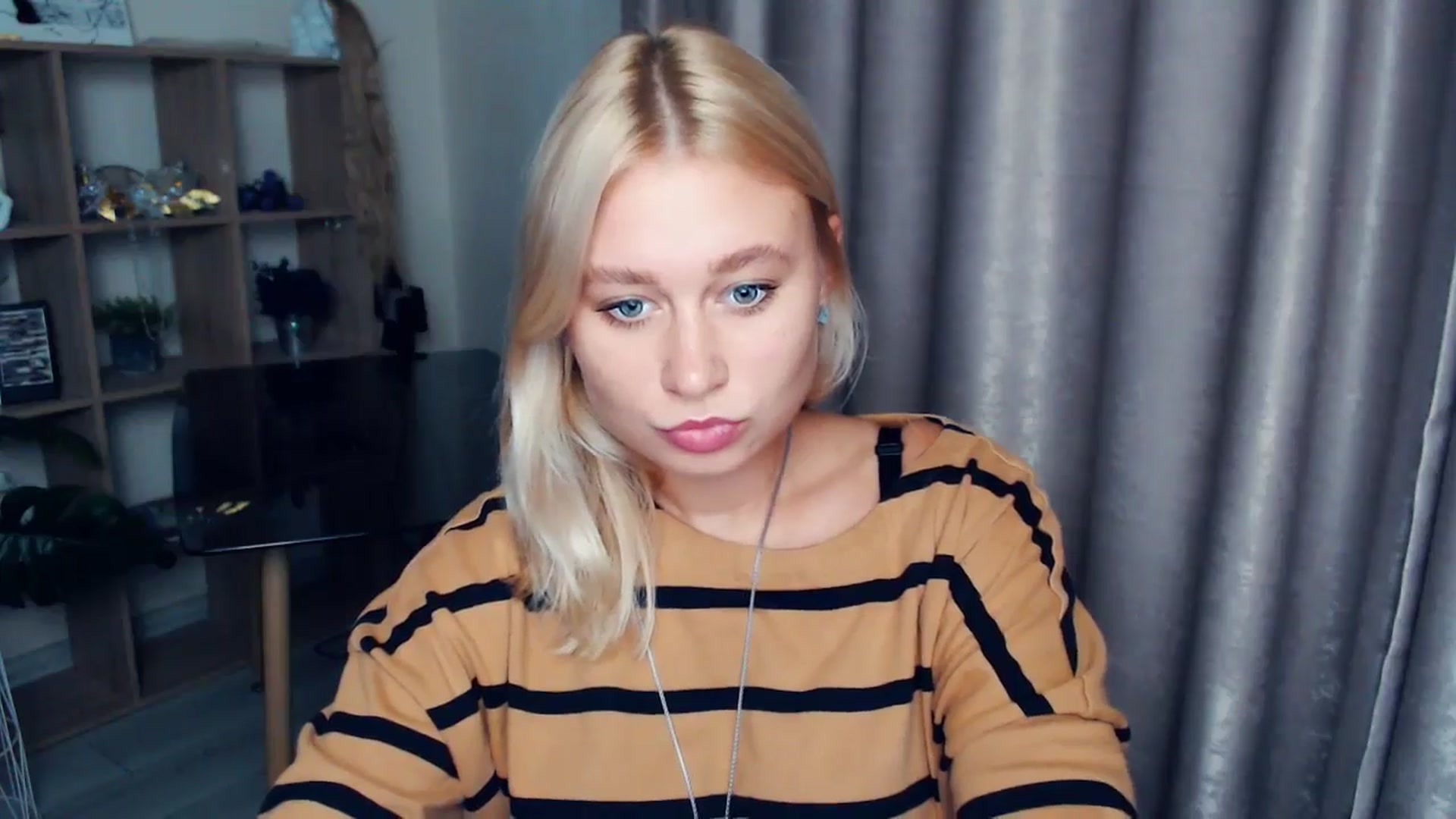 Gallery image thumbnail from Kukla_kolduna's myfreecams stream on, 10/29/2025, 19:00 image 12 of 20
