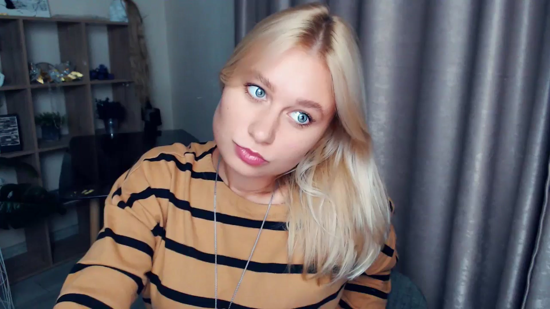 Gallery image thumbnail from Kukla_kolduna's myfreecams stream on, 10/29/2025, 19:00 image 2 of 20