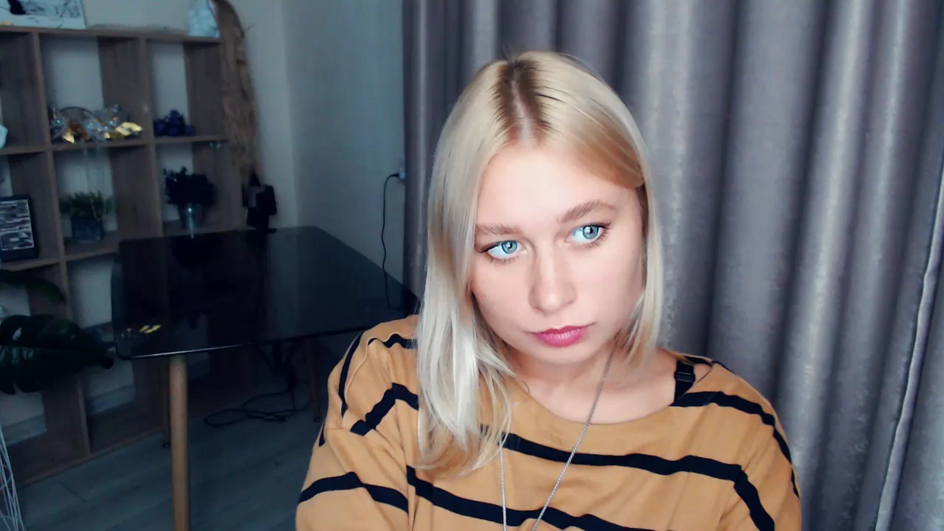 Gallery image thumbnail from Kukla_kolduna's myfreecams stream on, 10/29/2025, 19:00 image 17 of 20