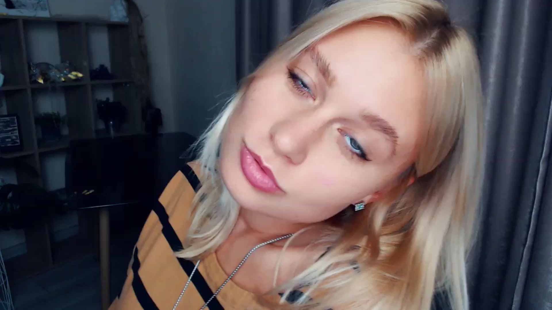 Gallery image thumbnail from Kukla_kolduna's myfreecams stream on, 10/29/2025, 19:00 image 19 of 20
