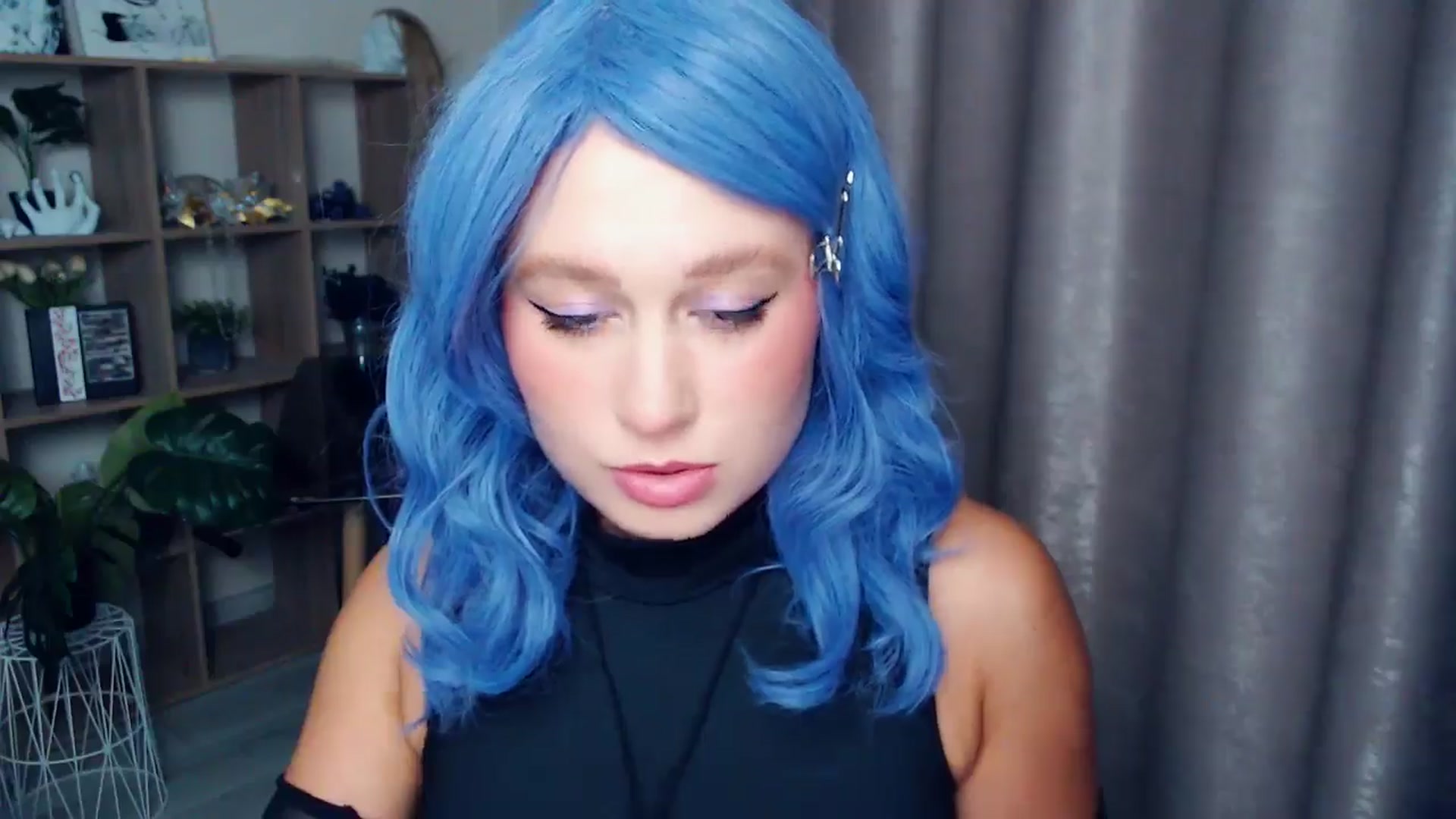 Gallery image thumbnail from Kukla_kolduna's myfreecams stream on, 10/30/2025, 16:12 image 14 of 20