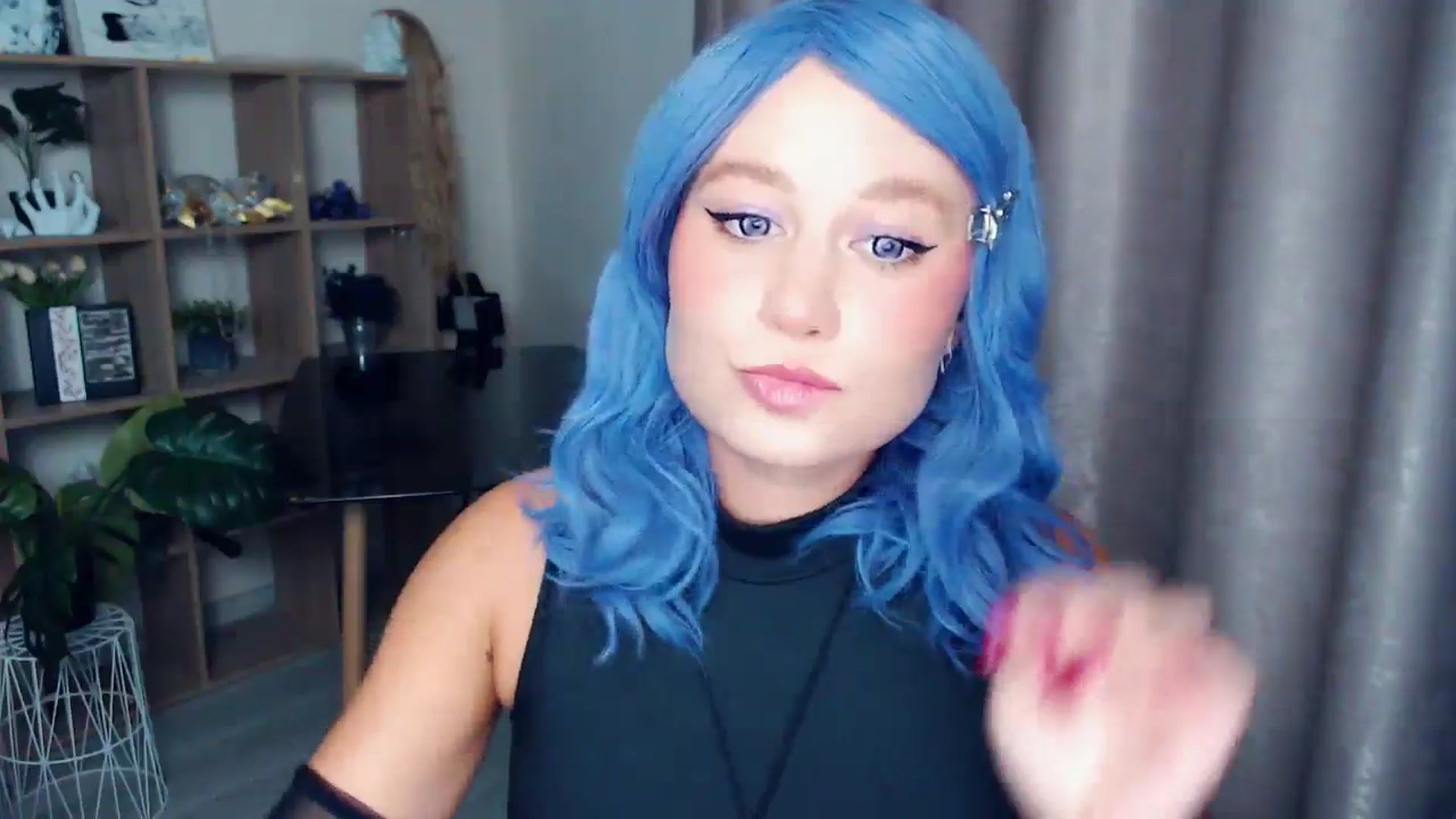 Gallery image thumbnail from Kukla_kolduna's myfreecams stream on, 10/30/2025, 16:12 image 7 of 20