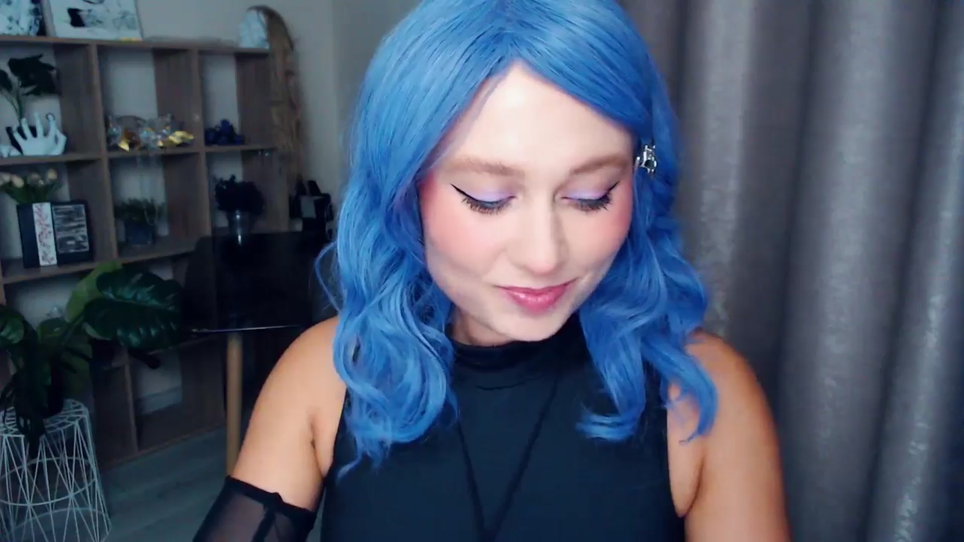 Gallery image thumbnail from Kukla_kolduna's myfreecams stream on, 10/30/2025, 16:12 image 13 of 20