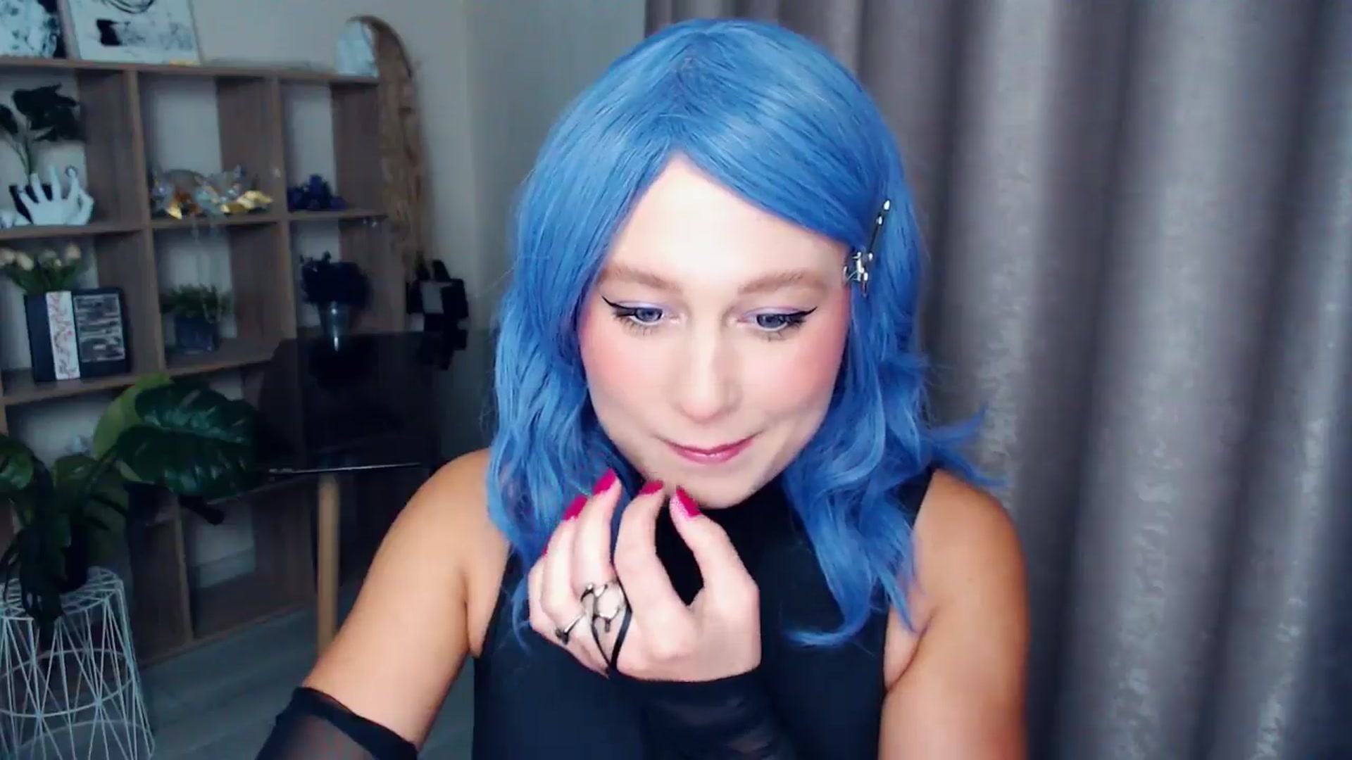 Gallery image thumbnail from Kukla_kolduna's myfreecams stream on, 10/30/2025, 16:12 image 3 of 20