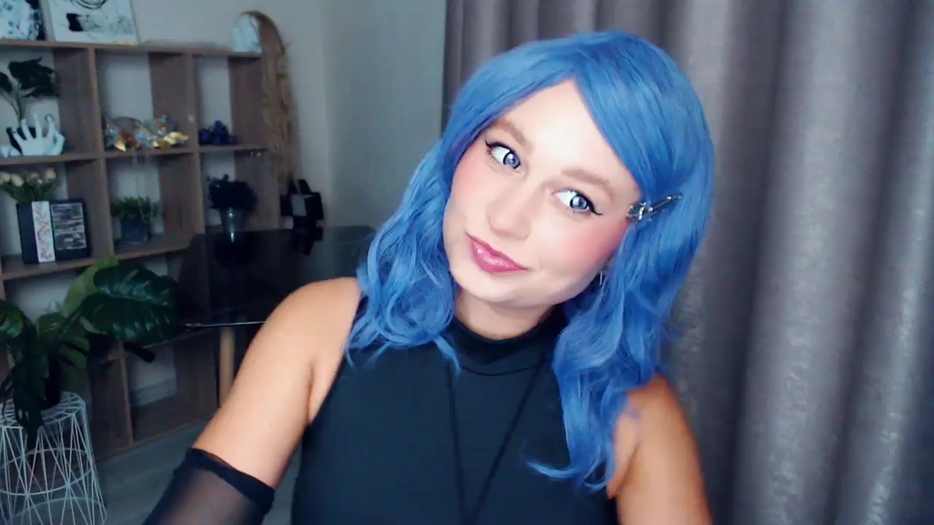 Gallery image thumbnail from Kukla_kolduna's myfreecams stream on, 10/30/2025, 16:12 image 4 of 20