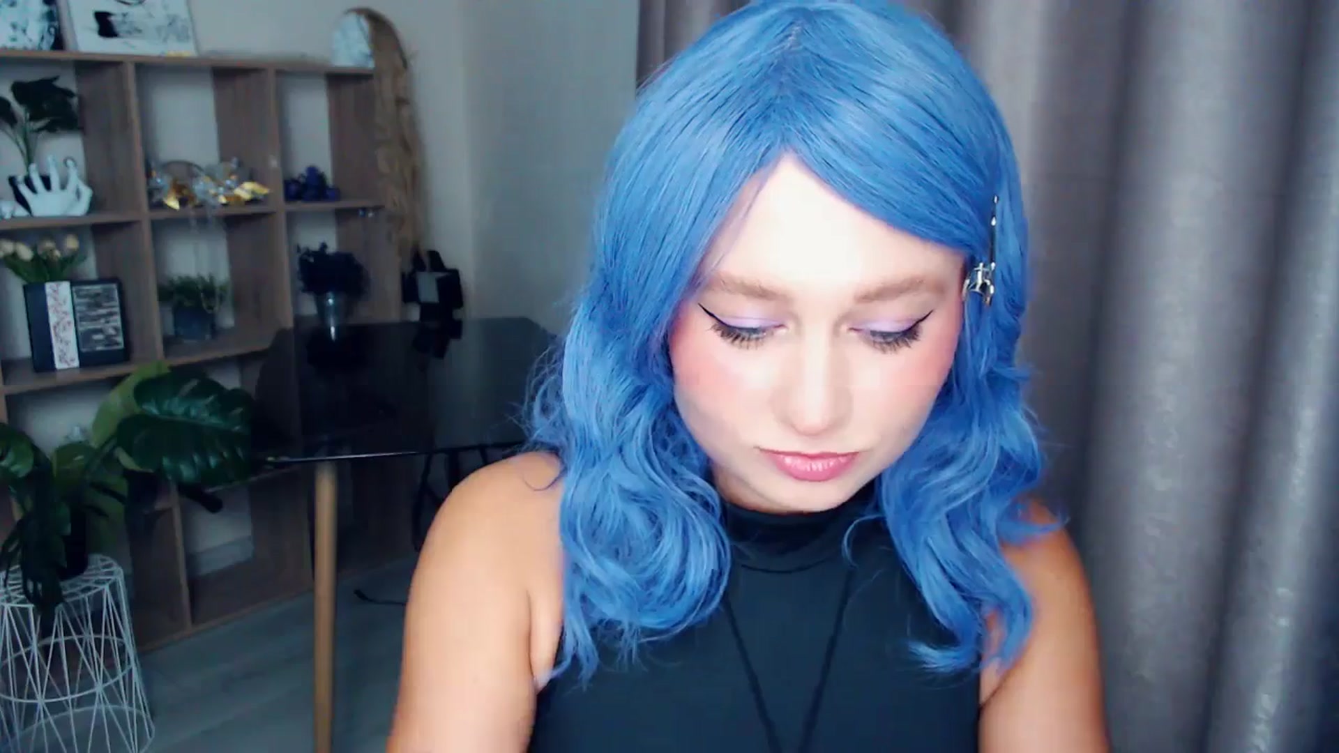 Gallery image thumbnail from Kukla_kolduna's myfreecams stream on, 10/30/2025, 16:12 image 16 of 20