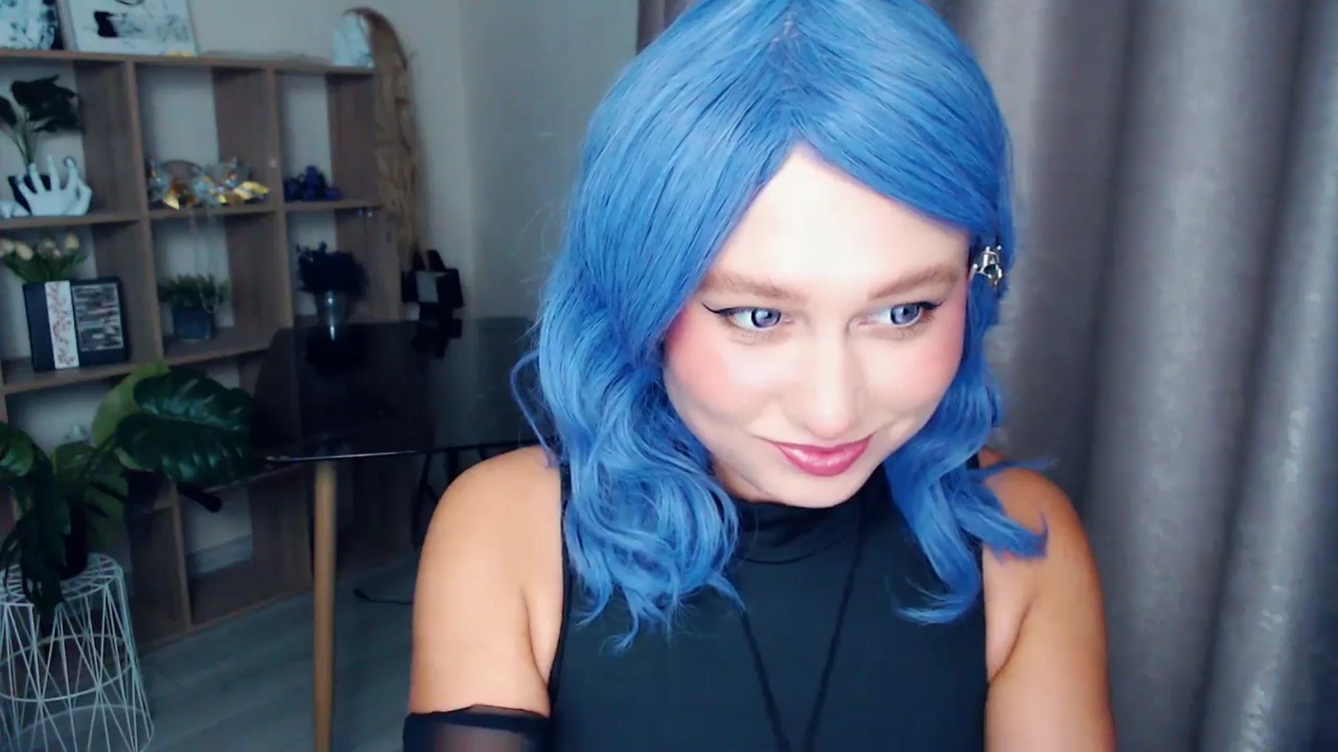 Gallery image thumbnail from Kukla_kolduna's myfreecams stream on, 10/30/2025, 16:12 image 11 of 20