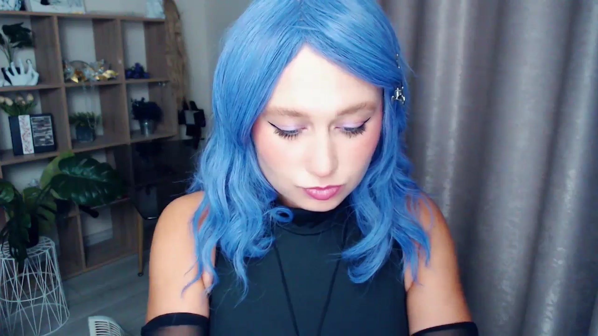 Gallery image thumbnail from Kukla_kolduna's myfreecams stream on, 10/30/2025, 18:39 image 15 of 20