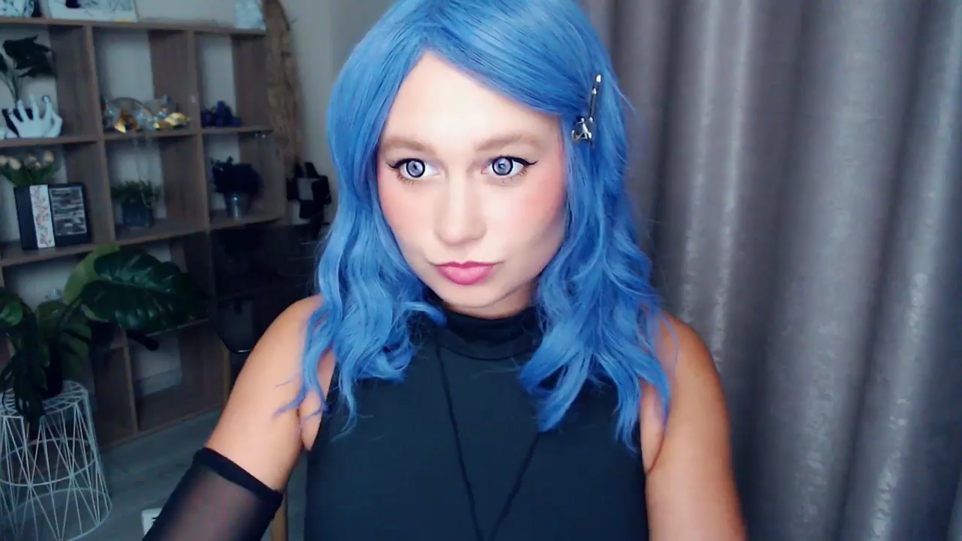 Gallery image thumbnail from Kukla_kolduna's myfreecams stream on, 10/30/2025, 18:39 image 16 of 20