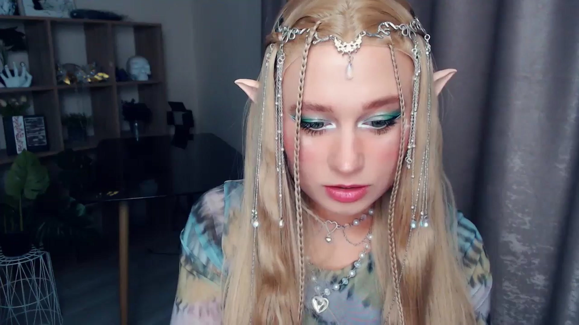 Gallery image thumbnail from Kukla_kolduna's myfreecams stream on, 10/31/2025, 15:37 image 3 of 20