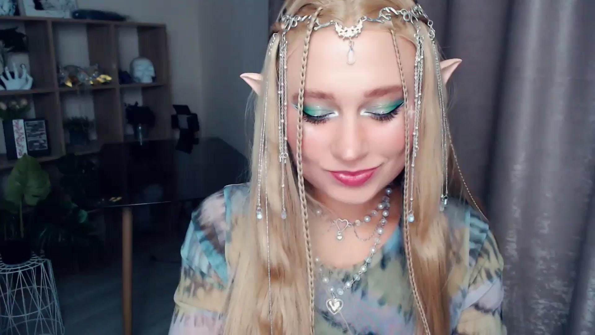 Gallery image thumbnail from Kukla_kolduna's myfreecams stream on, 10/31/2025, 15:37 image 20 of 20