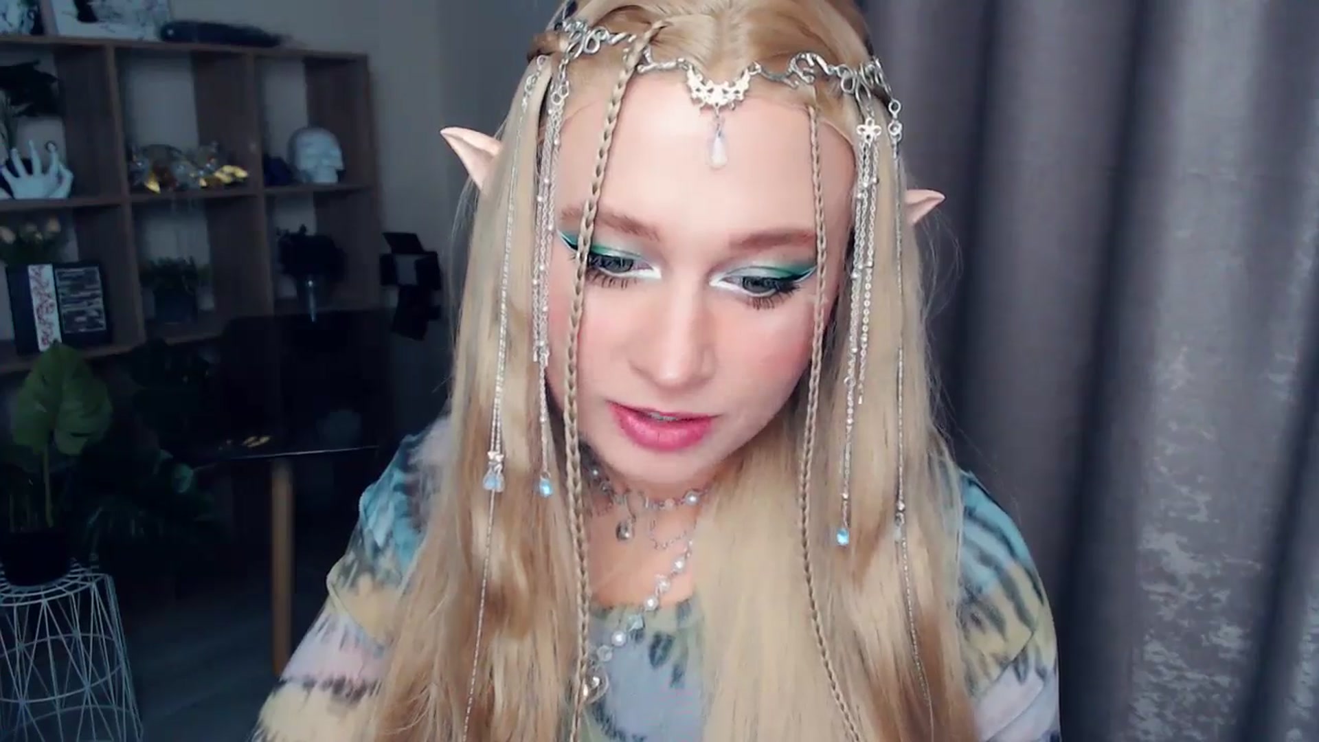 Gallery image thumbnail from Kukla_kolduna's myfreecams stream on, 10/31/2025, 15:37 image 12 of 20