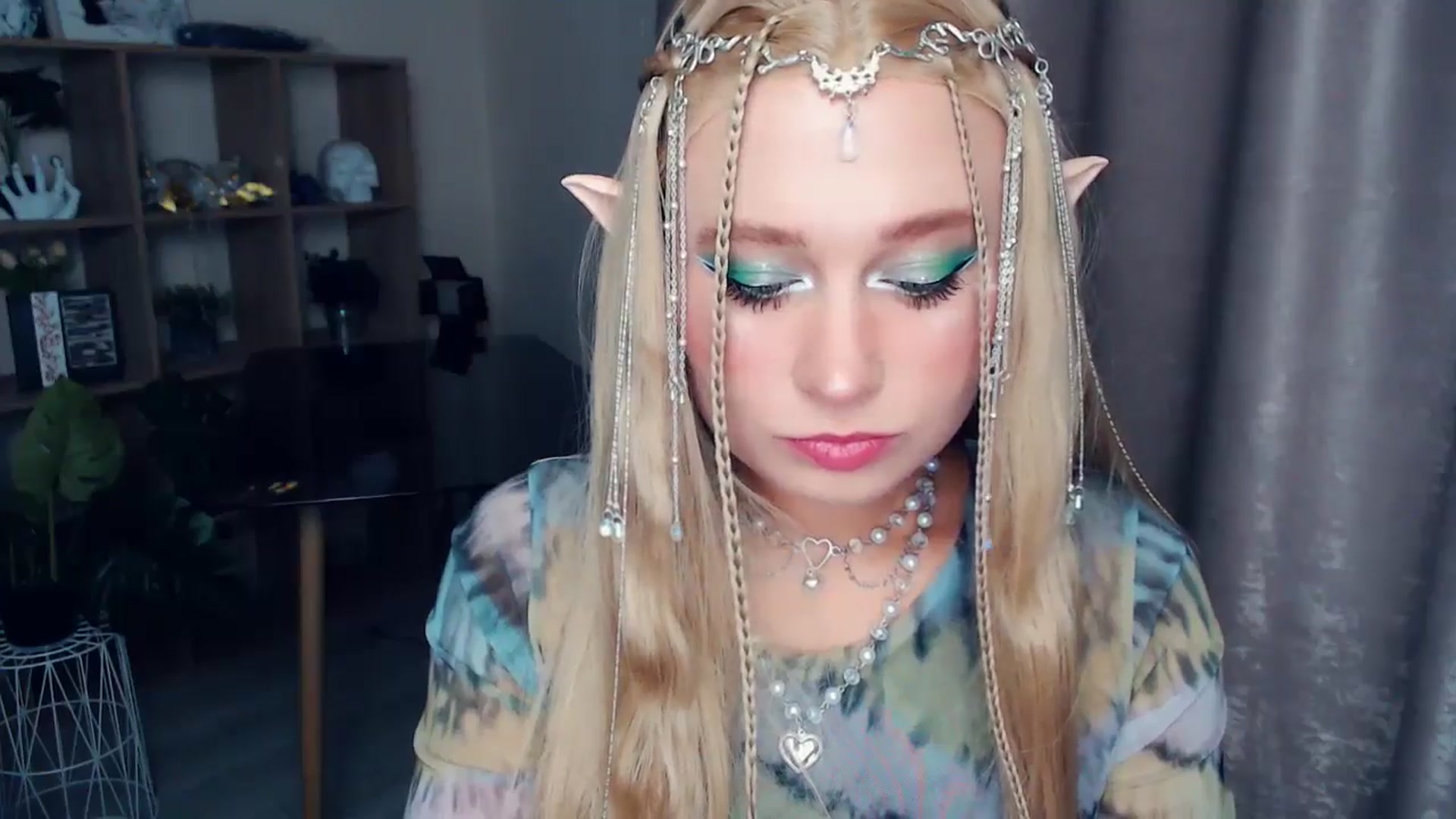 Gallery image thumbnail from Kukla_kolduna's myfreecams stream on, 10/31/2025, 15:37 image 19 of 20
