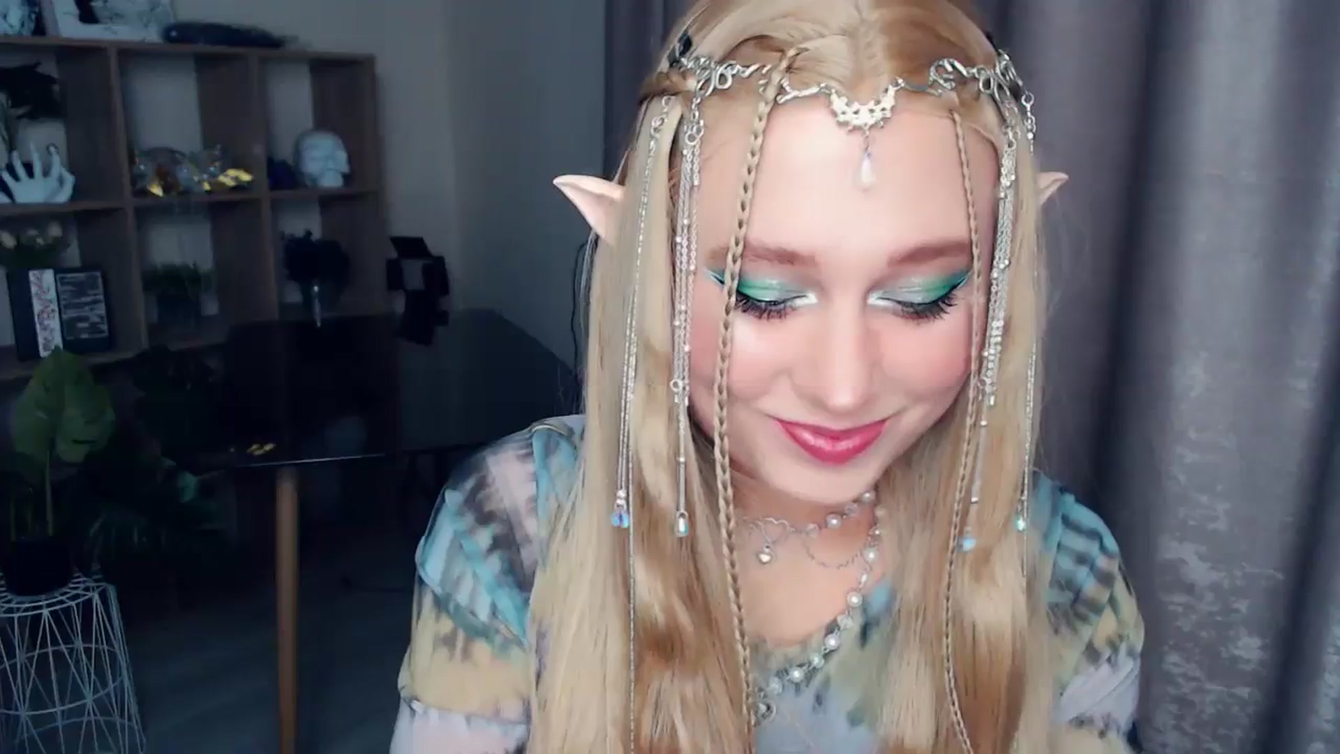 Gallery image thumbnail from Kukla_kolduna's myfreecams stream on, 10/31/2025, 15:37 image 9 of 20