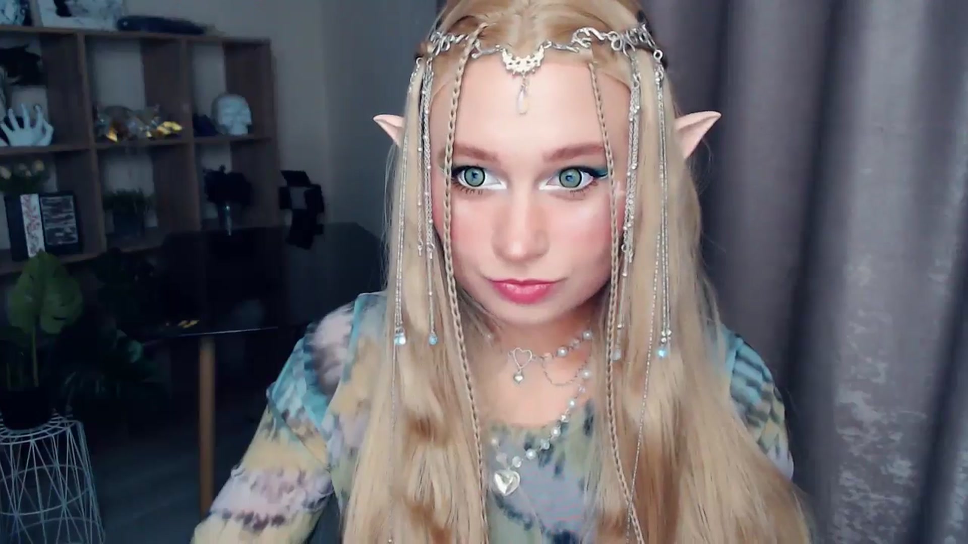 Gallery image thumbnail from Kukla_kolduna's myfreecams stream on, 10/31/2025, 15:37 image 7 of 20