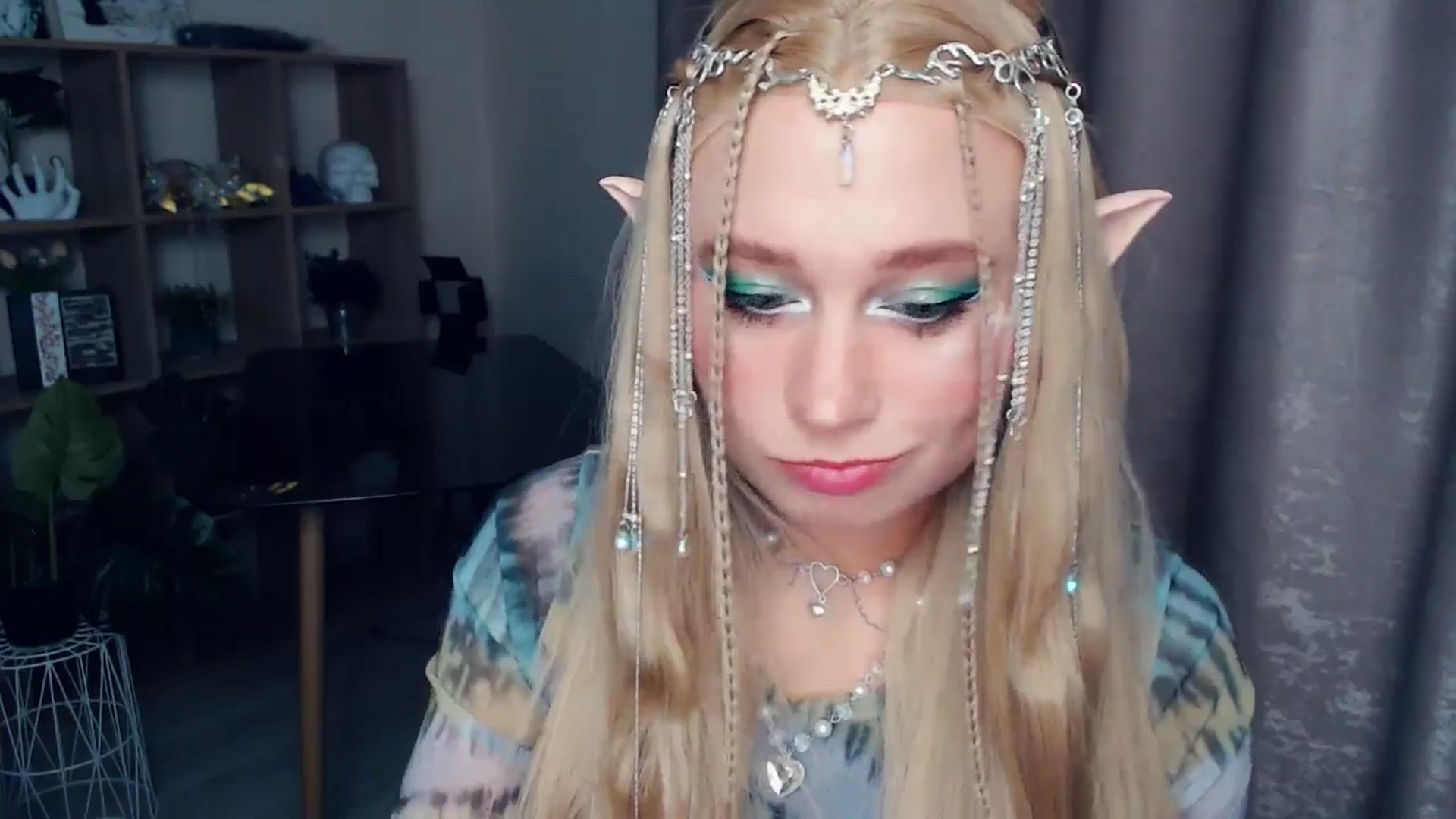 Gallery image thumbnail from Kukla_kolduna's myfreecams stream on, 10/31/2025, 15:37 image 17 of 20