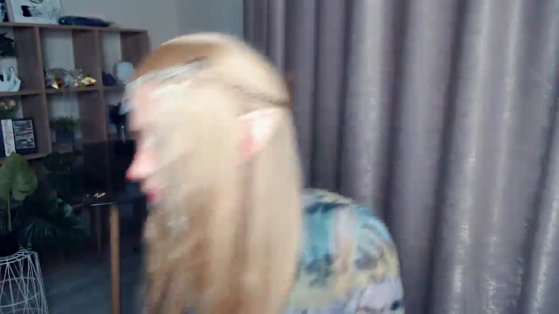 Gallery image thumbnail from Kukla_kolduna's myfreecams stream on, 10/31/2025, 18:15 image 8 of 20