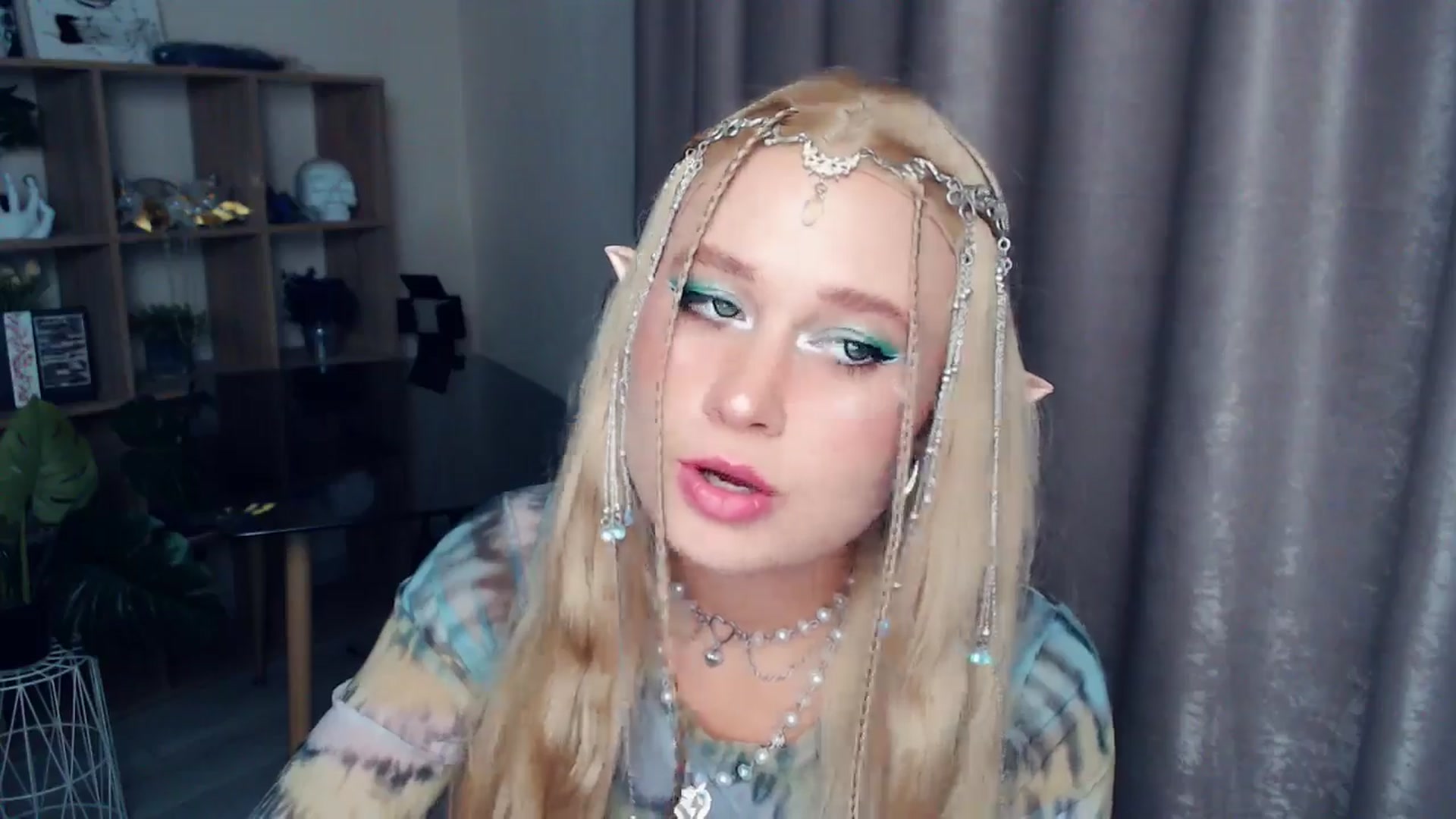 Gallery image thumbnail from Kukla_kolduna's myfreecams stream on, 10/31/2025, 18:15 image 10 of 20