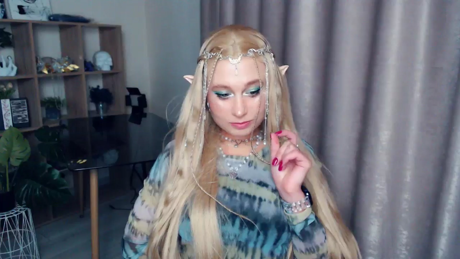 Gallery image thumbnail from Kukla_kolduna's myfreecams stream on, 10/31/2025, 18:15 image 20 of 20