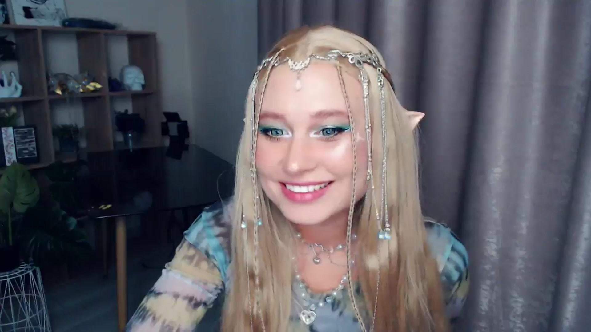 Gallery image thumbnail from Kukla_kolduna's myfreecams stream on, 10/31/2025, 18:15 image 18 of 20