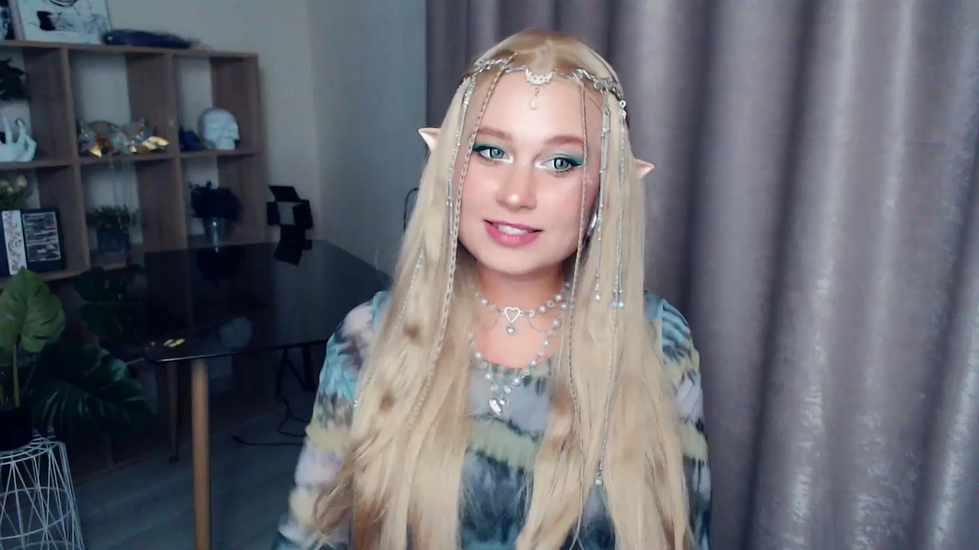 Gallery image thumbnail from Kukla_kolduna's myfreecams stream on, 10/31/2025, 18:15 image 19 of 20