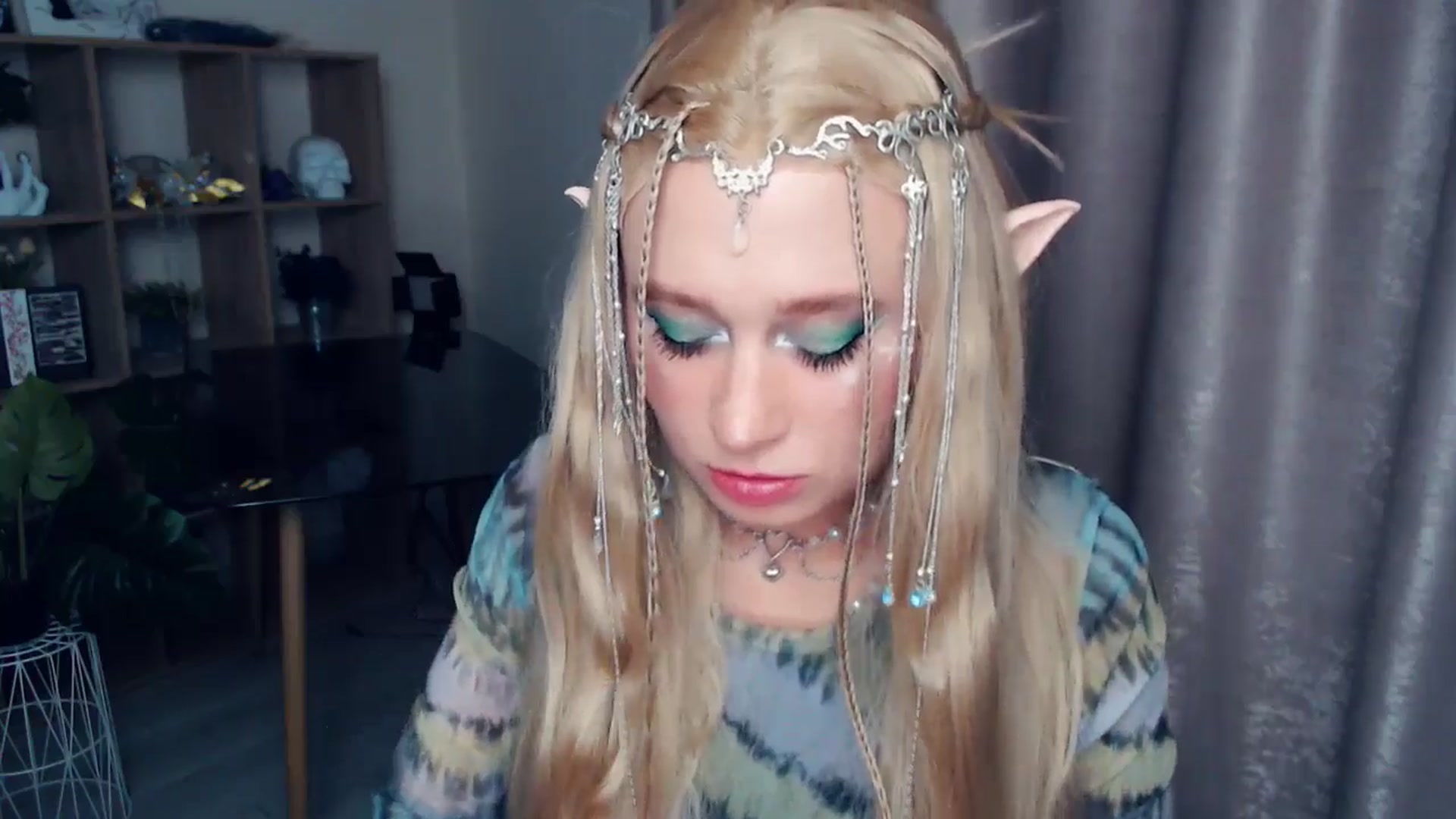 Gallery image thumbnail from Kukla_kolduna's myfreecams stream on, 10/31/2025, 19:40 image 8 of 20