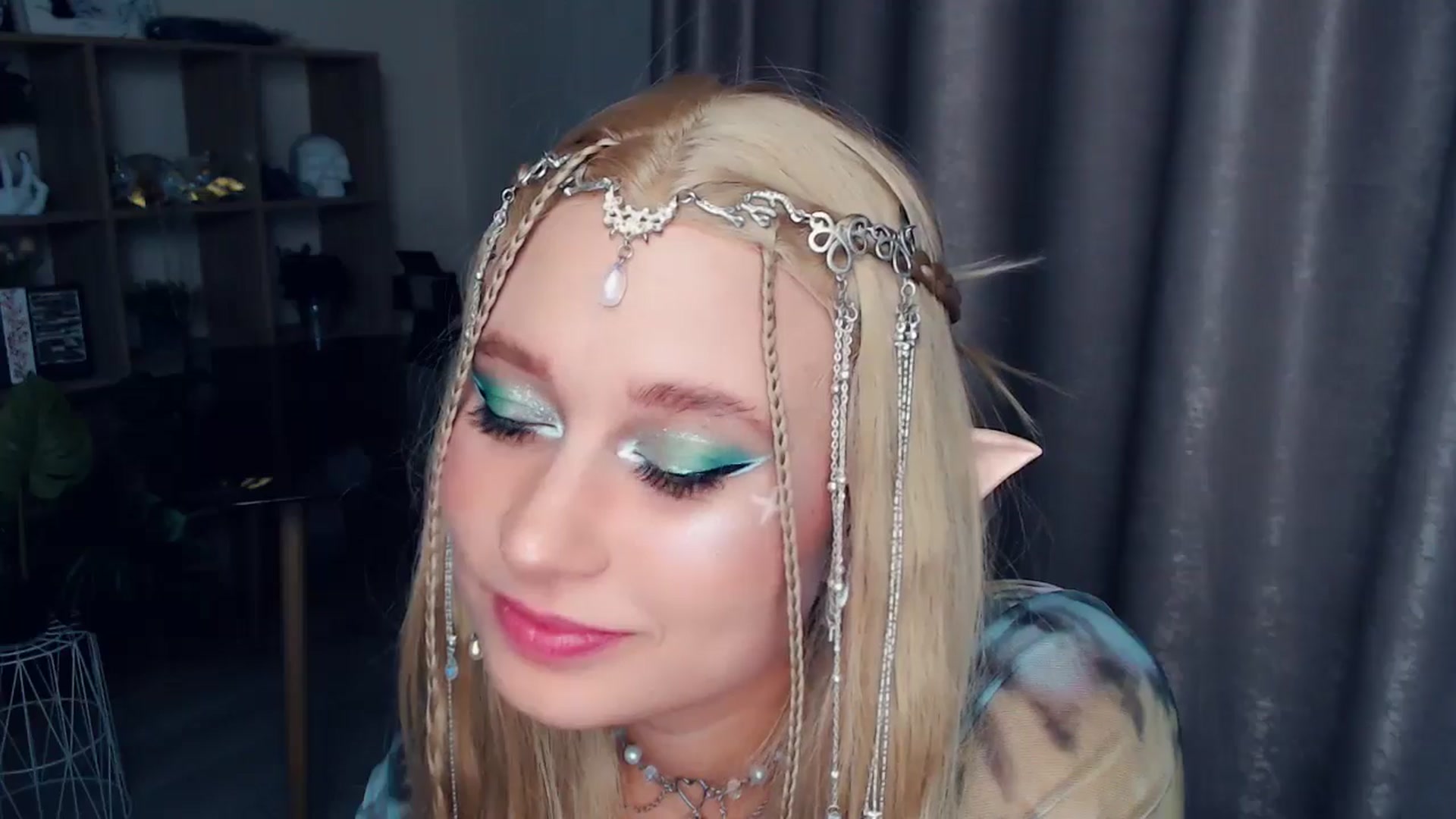 Gallery image thumbnail from Kukla_kolduna's myfreecams stream on, 10/31/2025, 19:40 image 17 of 20