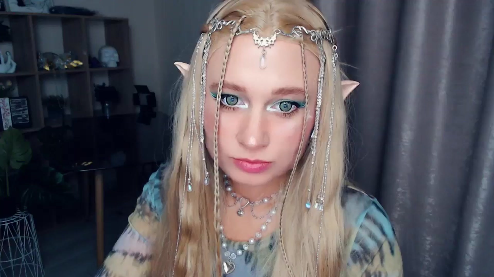 Gallery image thumbnail from Kukla_kolduna's myfreecams stream on, 10/31/2025, 19:40 image 15 of 20