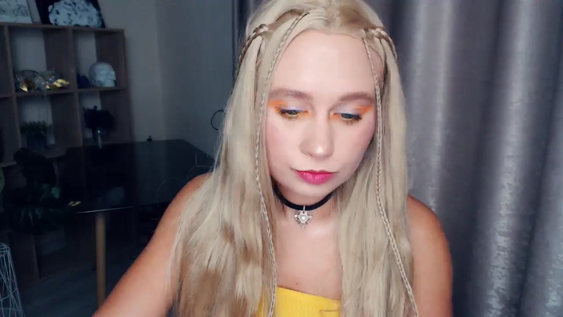 Gallery image thumbnail from Kukla_kolduna's myfreecams stream on, 11/01/2025, 16:36 image 16 of 20