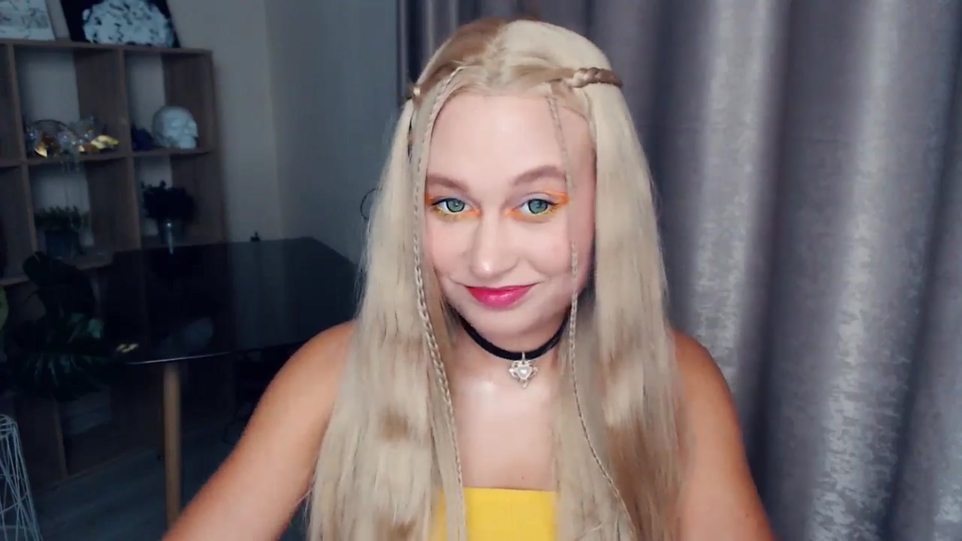 Gallery image thumbnail from Kukla_kolduna's myfreecams stream on, 11/01/2025, 16:36 image 18 of 20