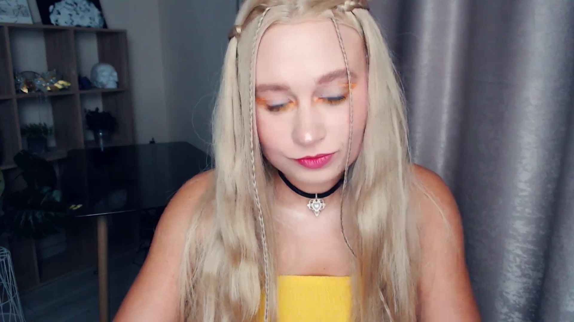 Gallery image thumbnail from Kukla_kolduna's myfreecams stream on, 11/01/2025, 16:36 image 9 of 20
