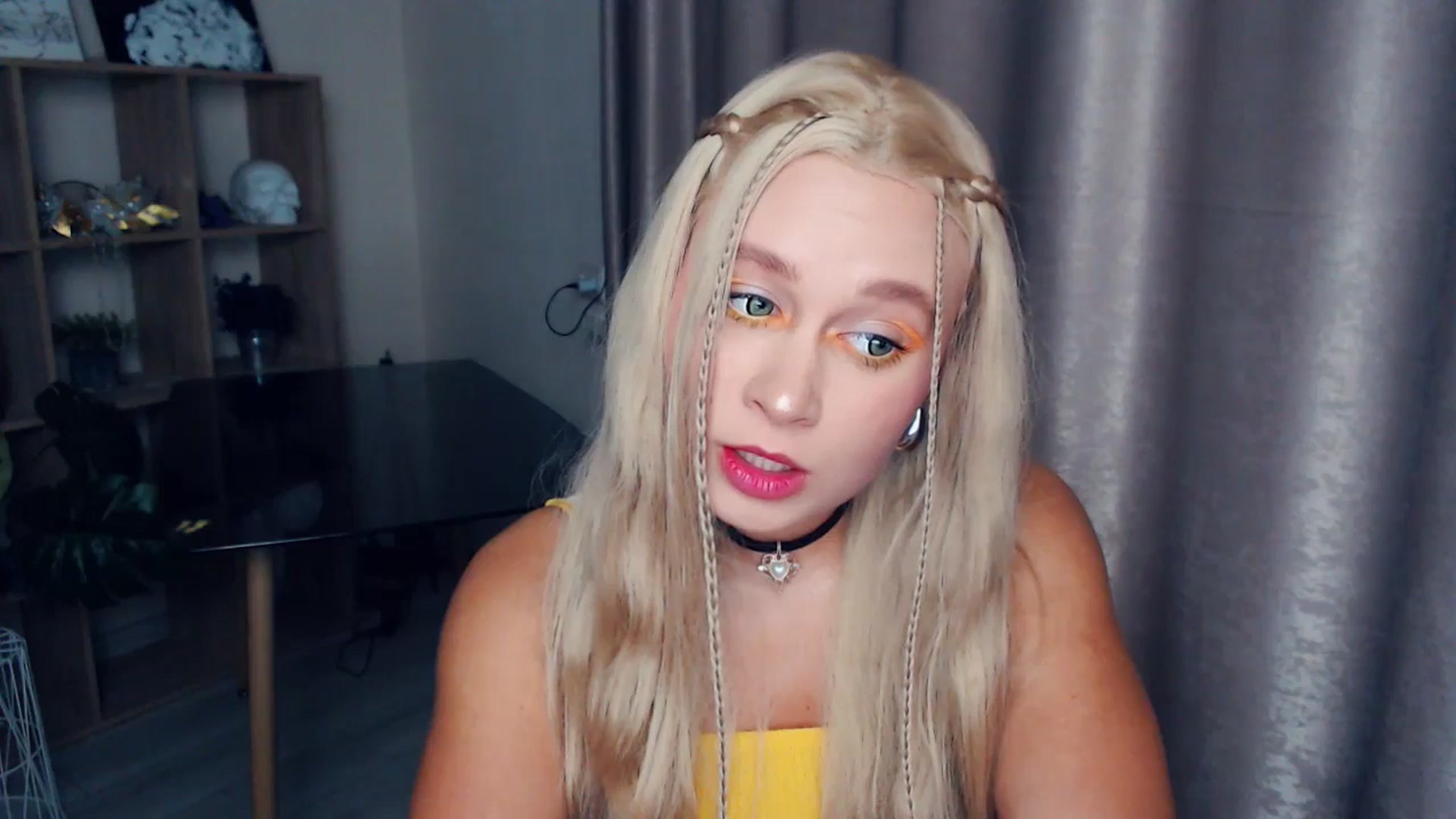 Gallery image thumbnail from Kukla_kolduna's myfreecams stream on, 11/01/2025, 16:36 image 11 of 20