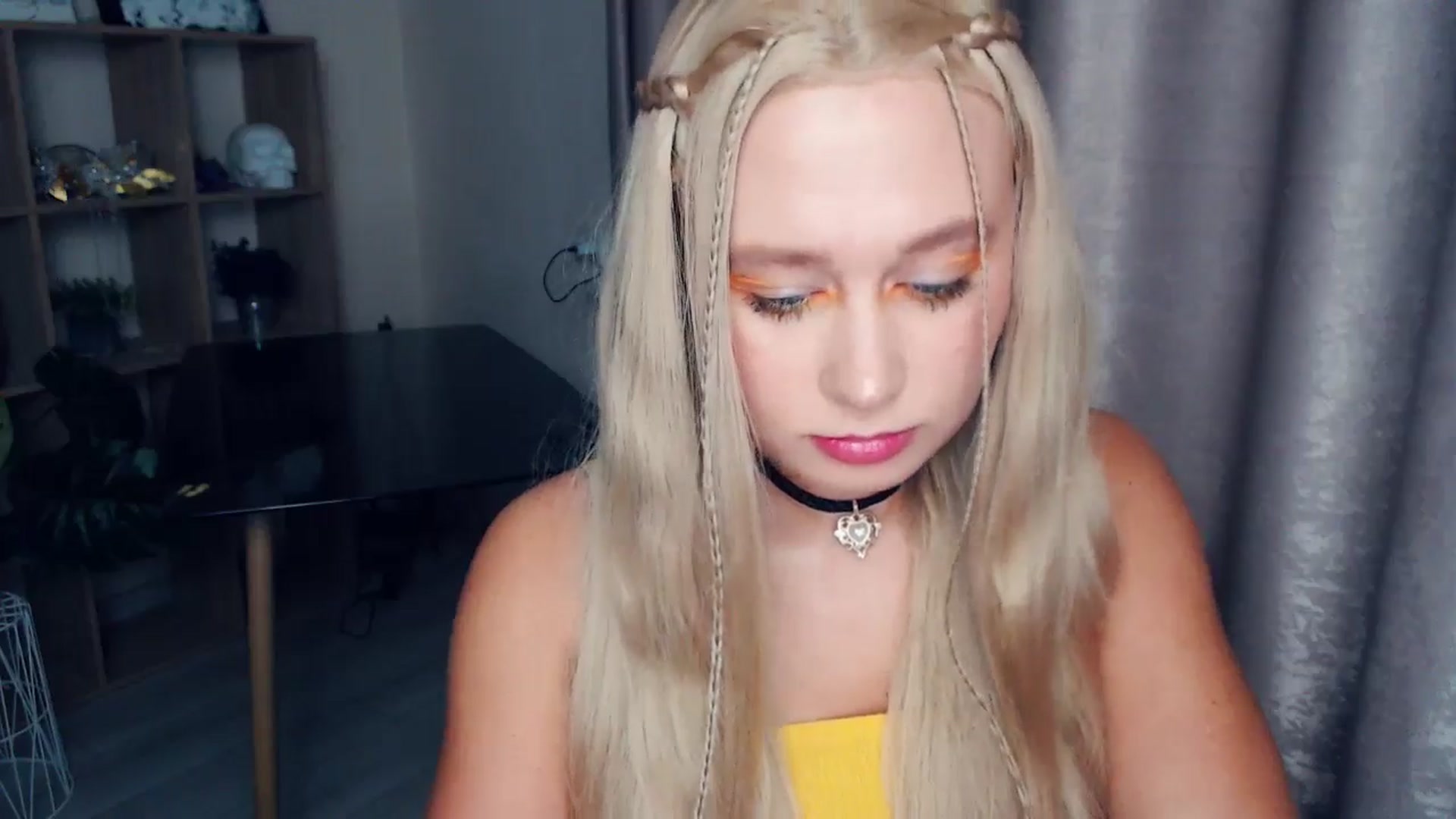 Gallery image thumbnail from Kukla_kolduna's myfreecams stream on, 11/01/2025, 18:58 image 4 of 20