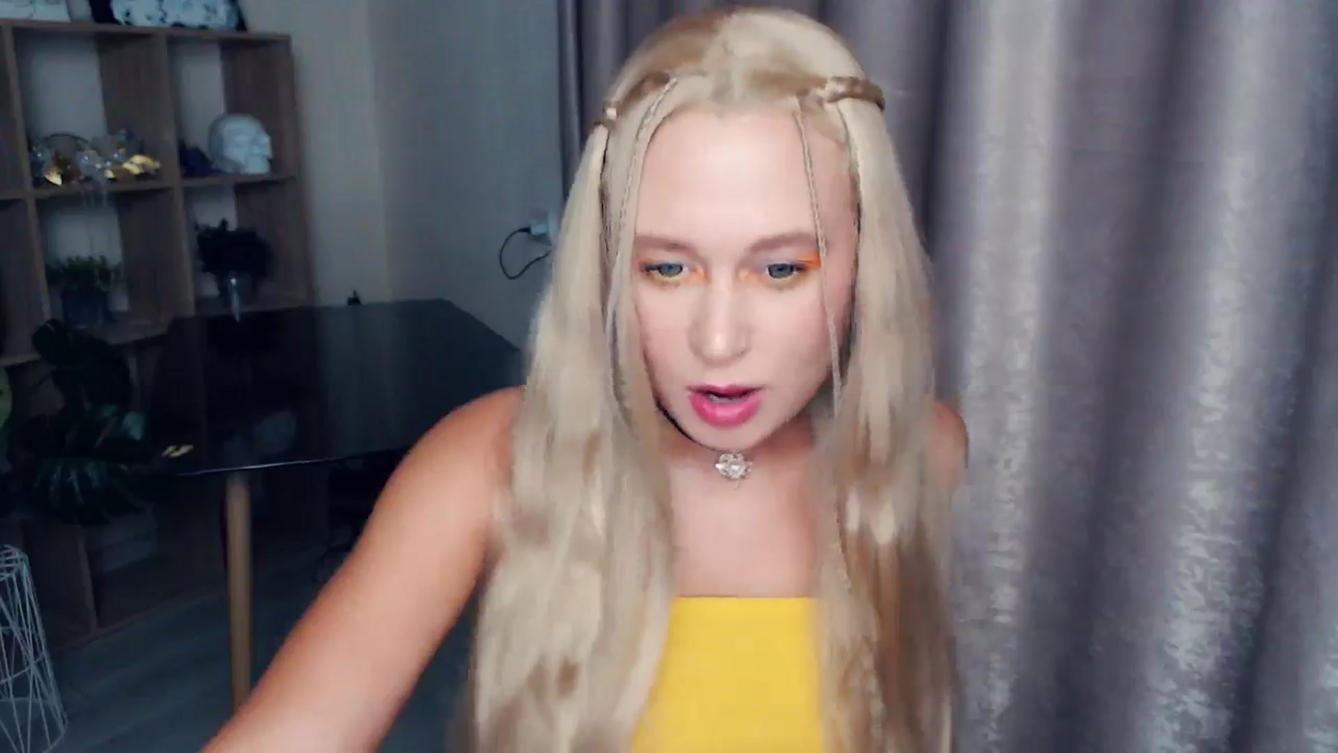 Gallery image thumbnail from Kukla_kolduna's myfreecams stream on, 11/01/2025, 18:58 image 19 of 20