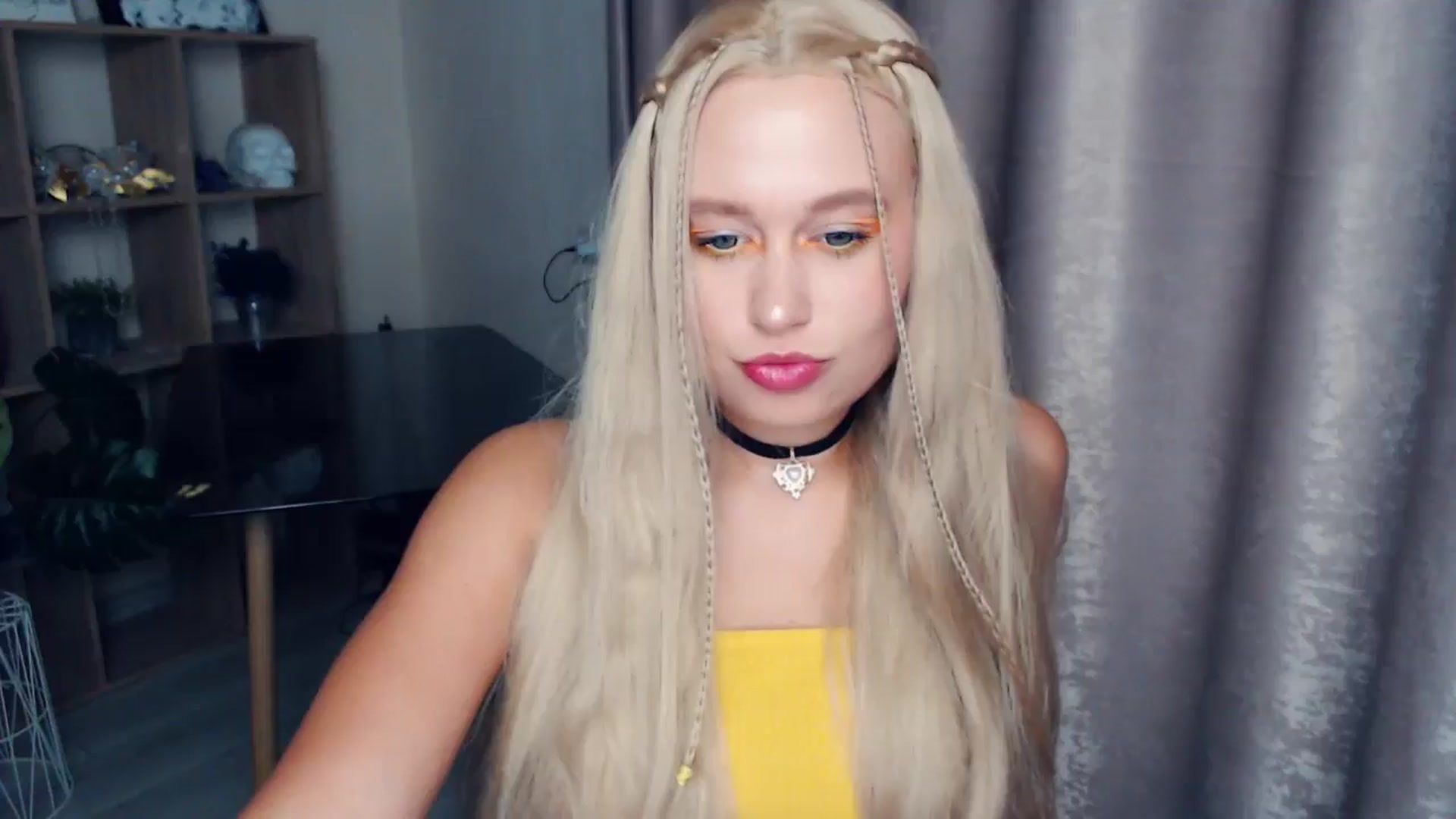 Gallery image thumbnail from Kukla_kolduna's myfreecams stream on, 11/01/2025, 18:58 image 5 of 20