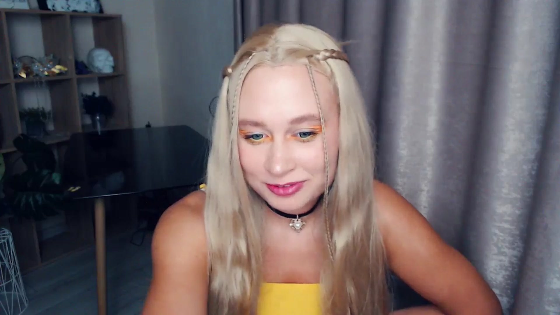 Gallery image thumbnail from Kukla_kolduna's myfreecams stream on, 11/01/2025, 18:58 image 14 of 20