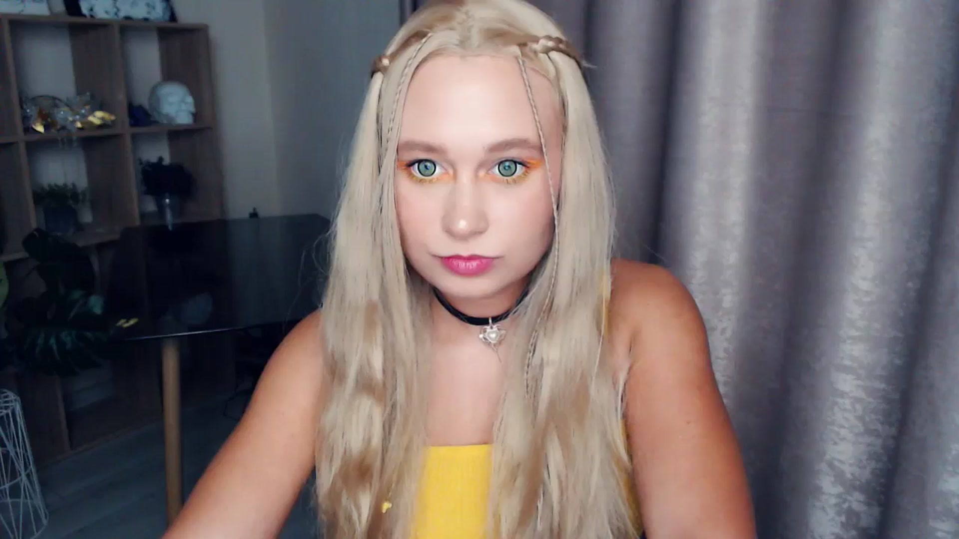 Gallery image thumbnail from Kukla_kolduna's myfreecams stream on, 11/01/2025, 18:58 image 15 of 20