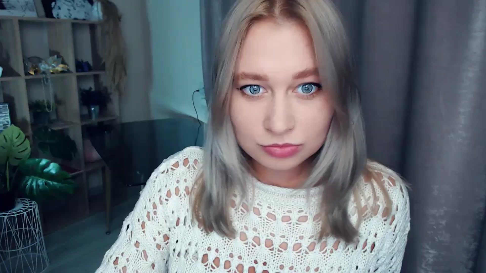Gallery image thumbnail from Kukla_kolduna's myfreecams stream on, 11/05/2025, 16:49 image 12 of 20