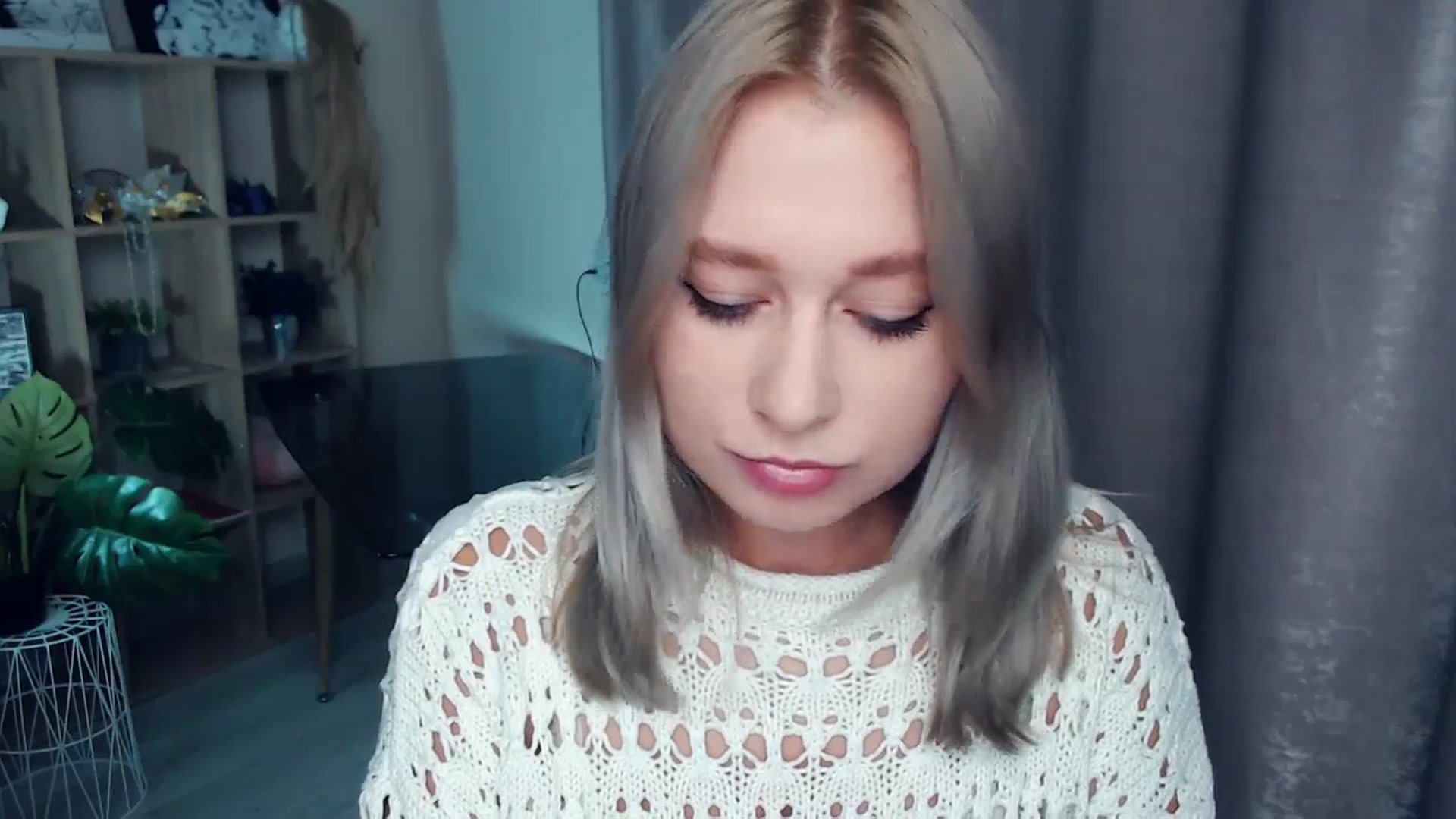 Gallery image thumbnail from Kukla_kolduna's myfreecams stream on, 11/05/2025, 16:49 image 15 of 20
