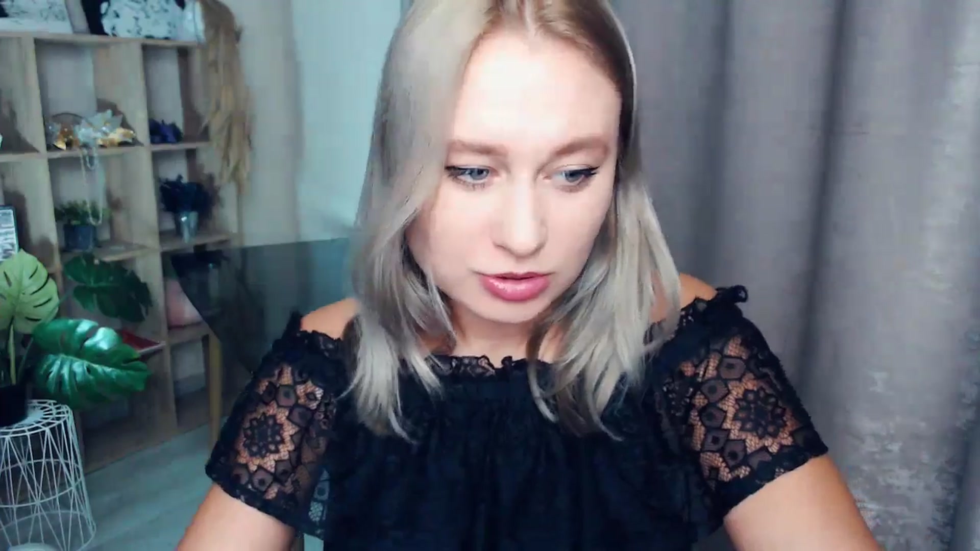 Gallery image thumbnail from Kukla_kolduna's myfreecams stream on, 11/05/2025, 18:52 image 3 of 20