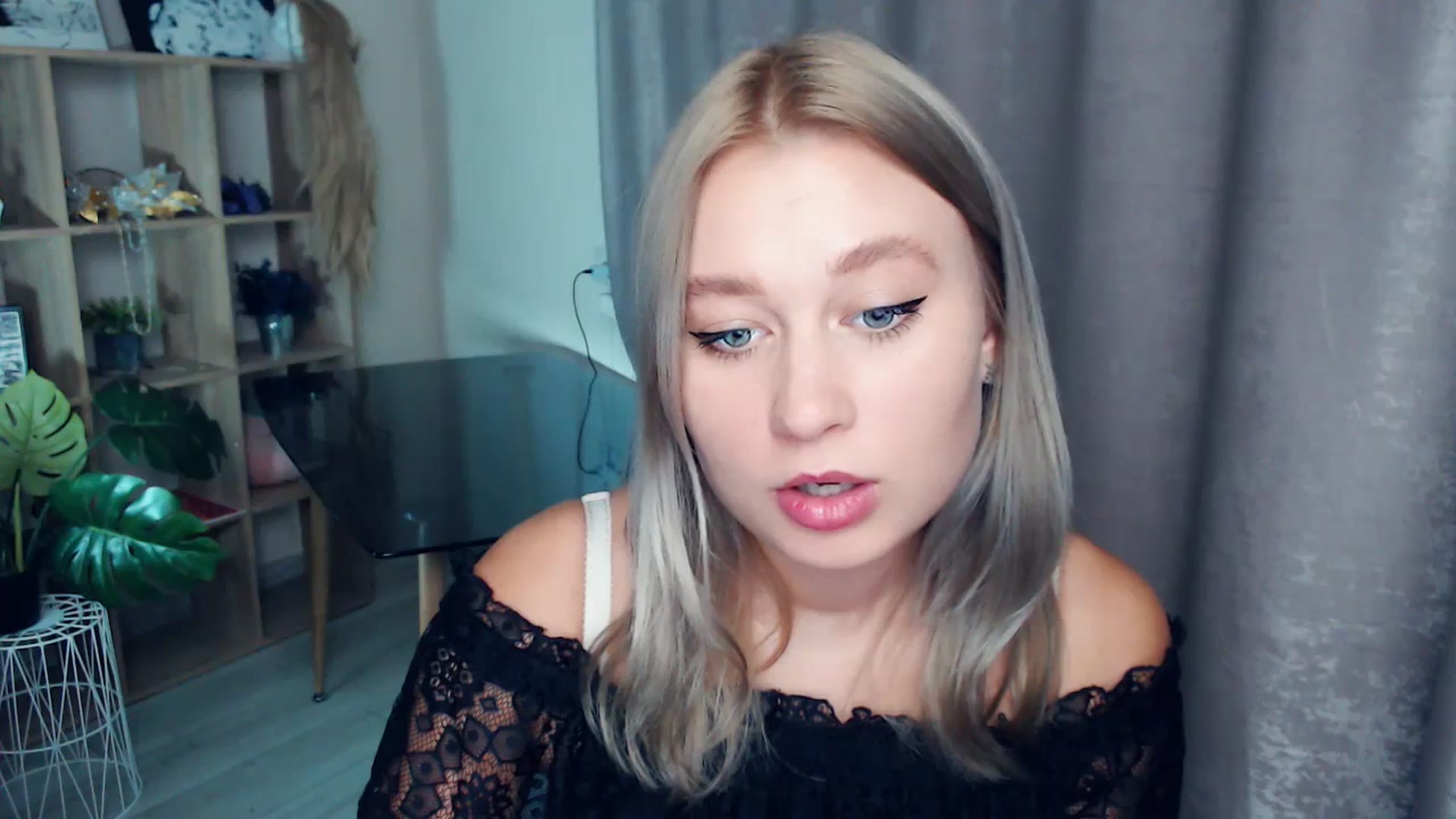 Gallery image thumbnail from Kukla_kolduna's myfreecams stream on, 11/05/2025, 18:52 image 10 of 20