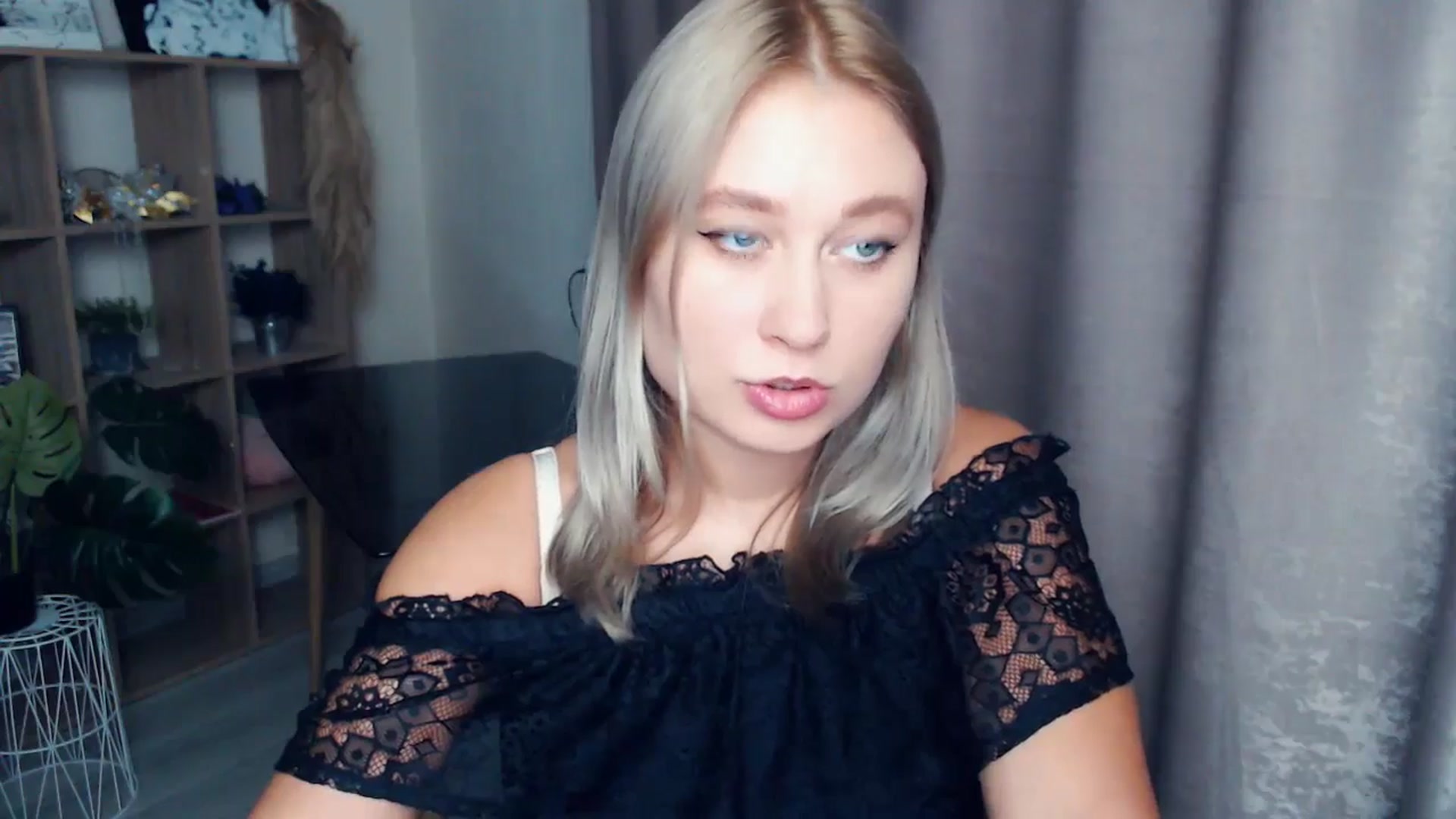 Gallery image thumbnail from Kukla_kolduna's myfreecams stream on, 11/05/2025, 18:52 image 11 of 20