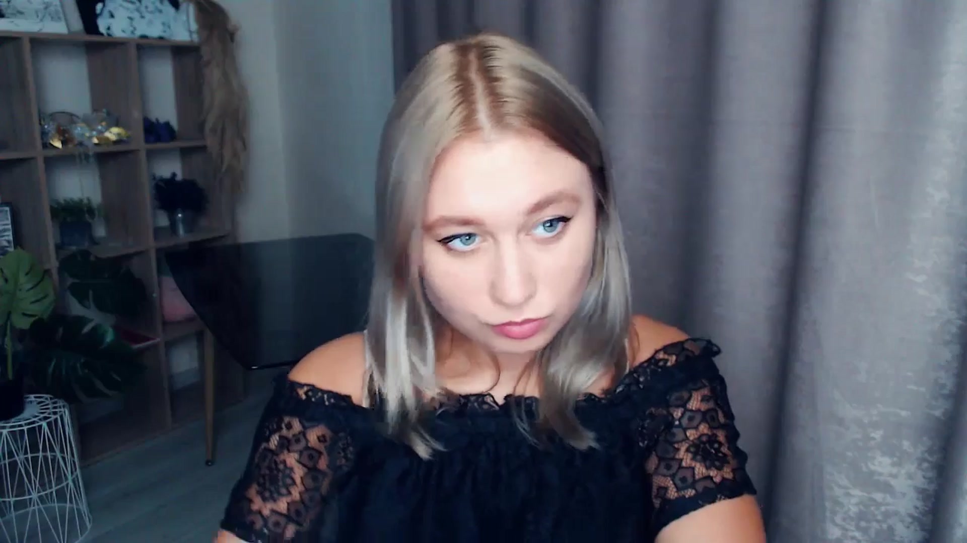 Gallery image thumbnail from Kukla_kolduna's myfreecams stream on, 11/05/2025, 18:52 image 14 of 20