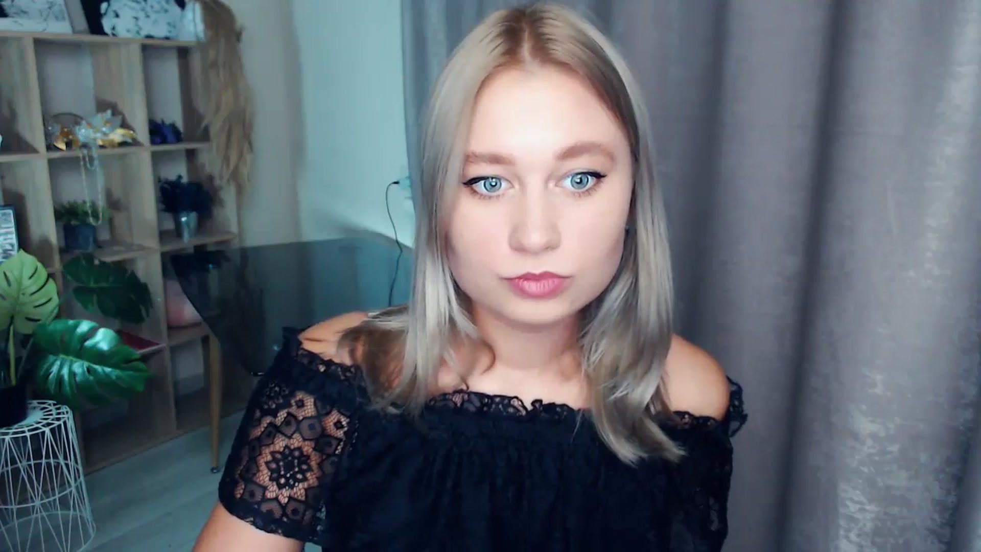 Gallery image thumbnail from Kukla_kolduna's myfreecams stream on, 11/05/2025, 18:52 image 6 of 20