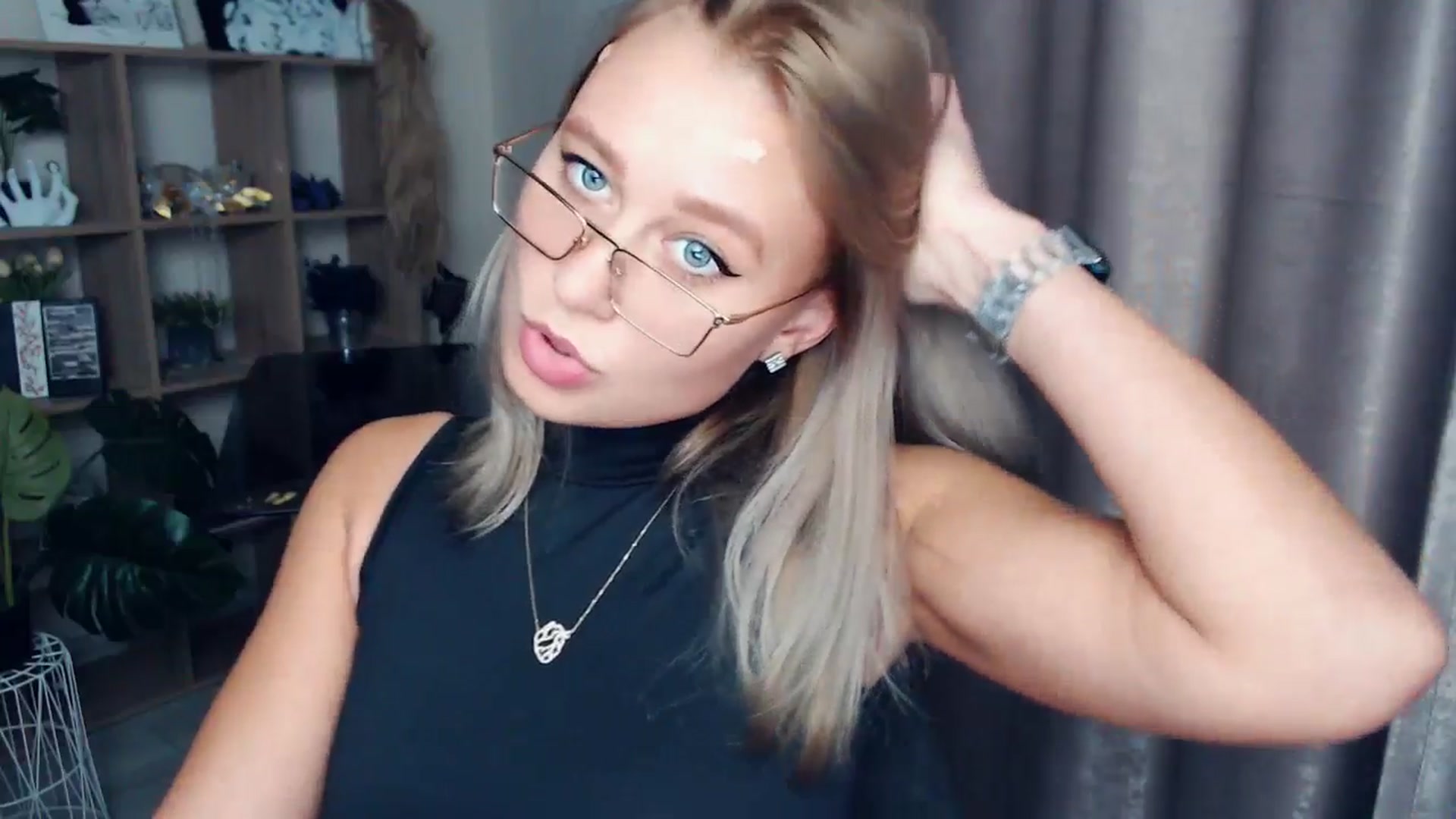 Gallery image thumbnail from Kukla_kolduna's myfreecams stream on, 11/06/2025, 16:21 image 20 of 20