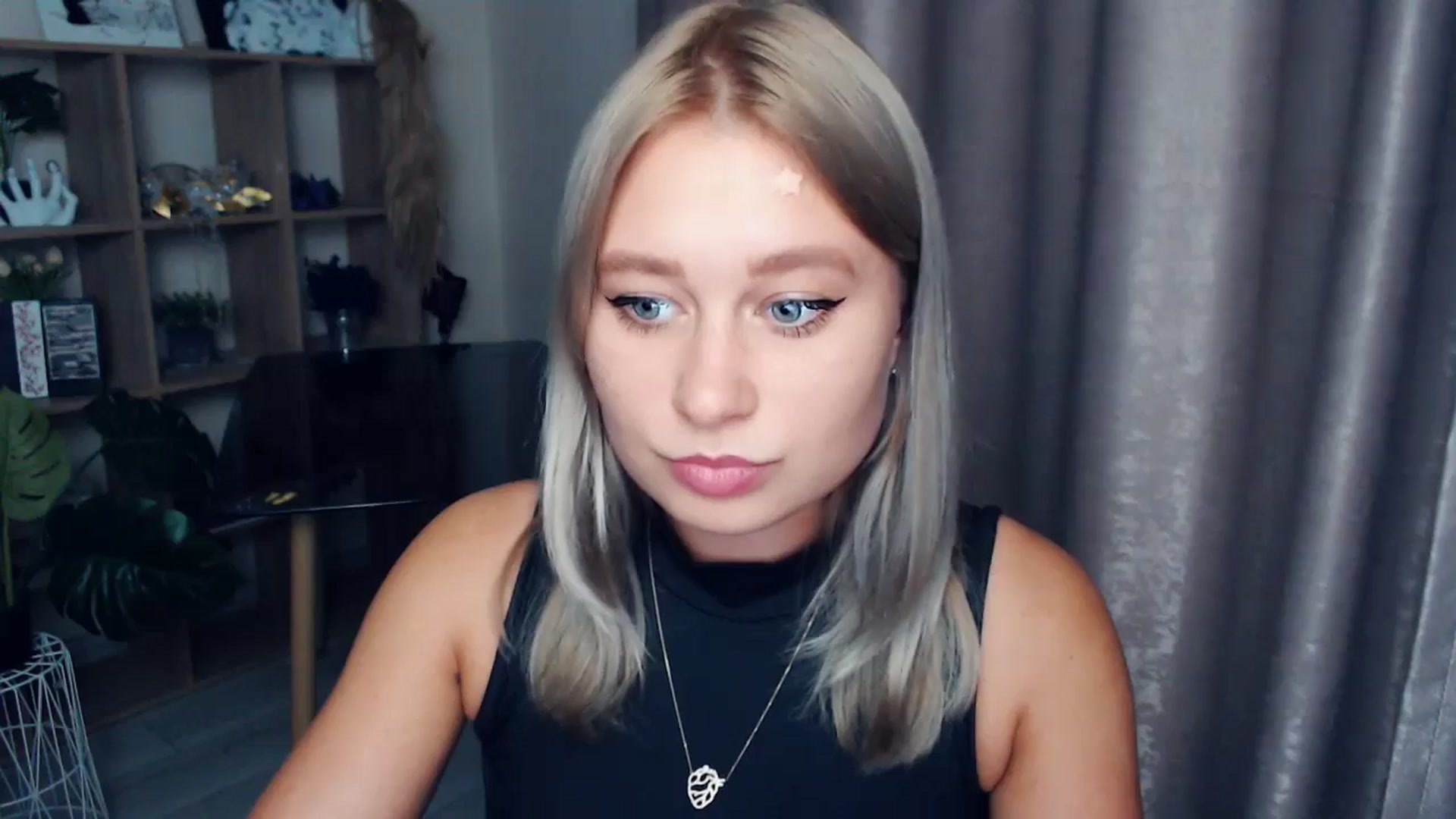 Gallery image thumbnail from Kukla_kolduna's myfreecams stream on, 11/06/2025, 16:21 image 17 of 20